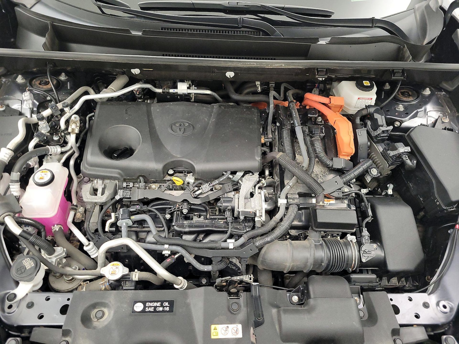 2021 Toyota RAV4 SE - Photo 23