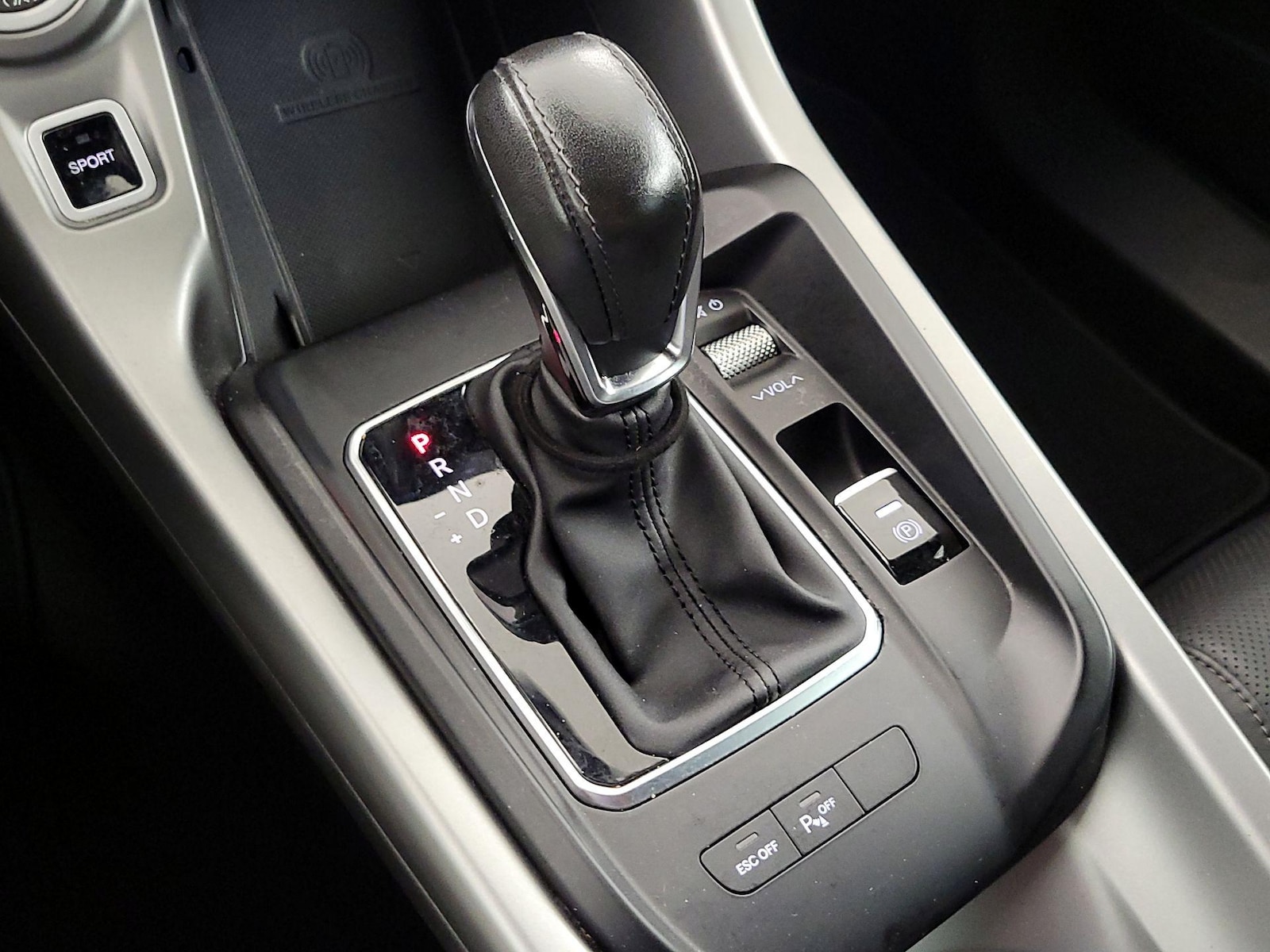 2024 Dodge Hornet R/T Plus - Photo 19