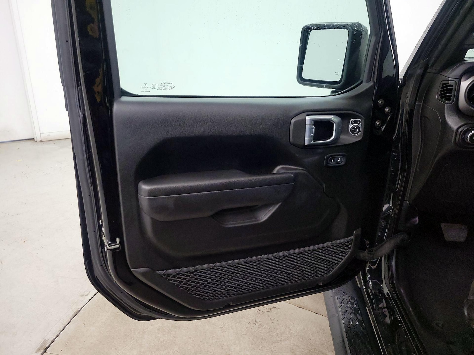 2023 Jeep Wrangler 4-Door Sport S - Photo 13