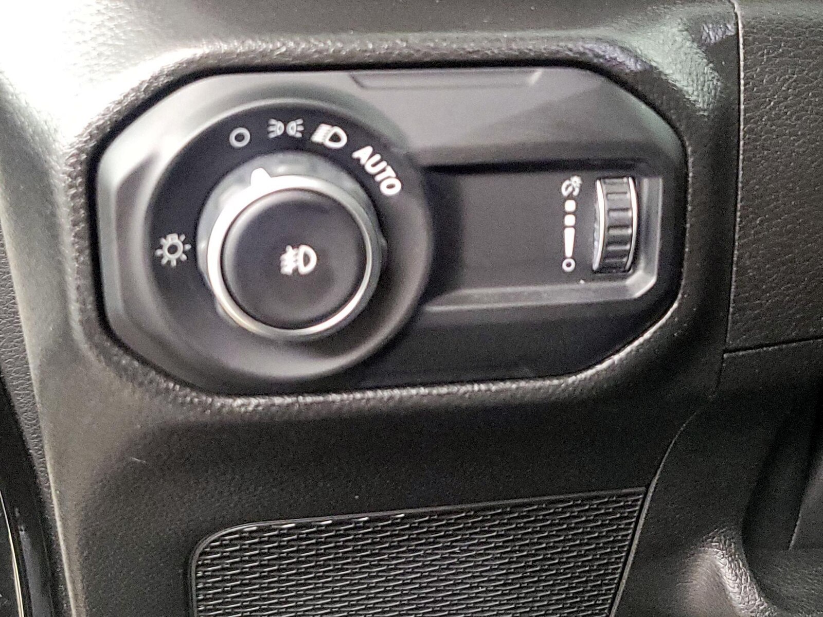 2023 Jeep Wrangler 4-Door Sport S - Photo 14