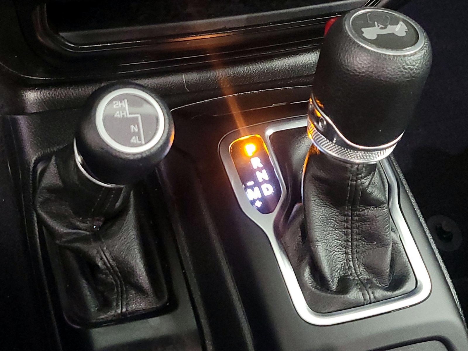2023 Jeep Wrangler 4-Door Sport S - Photo 18