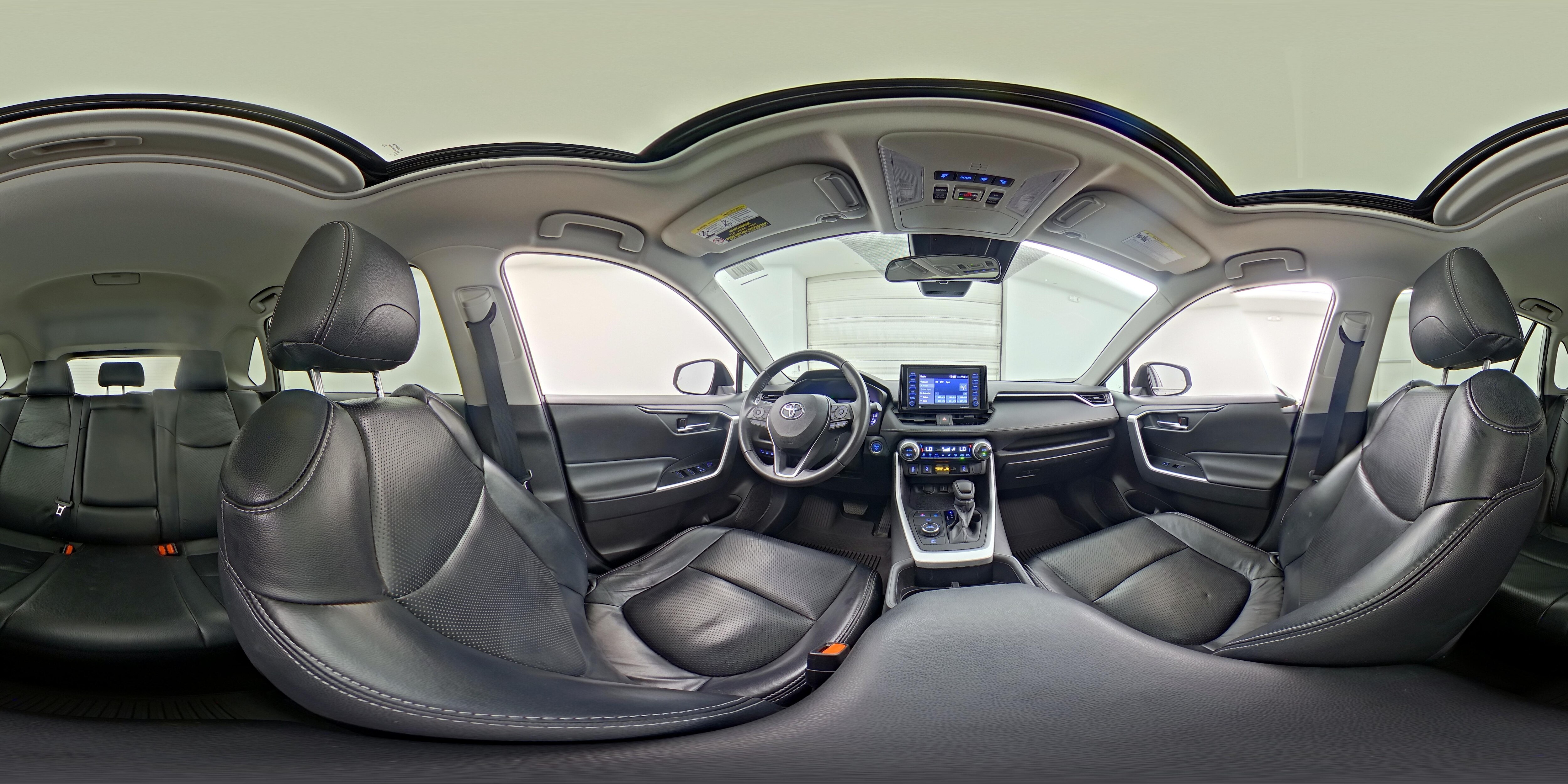 2022 Toyota RAV4 XLE - Photo 25