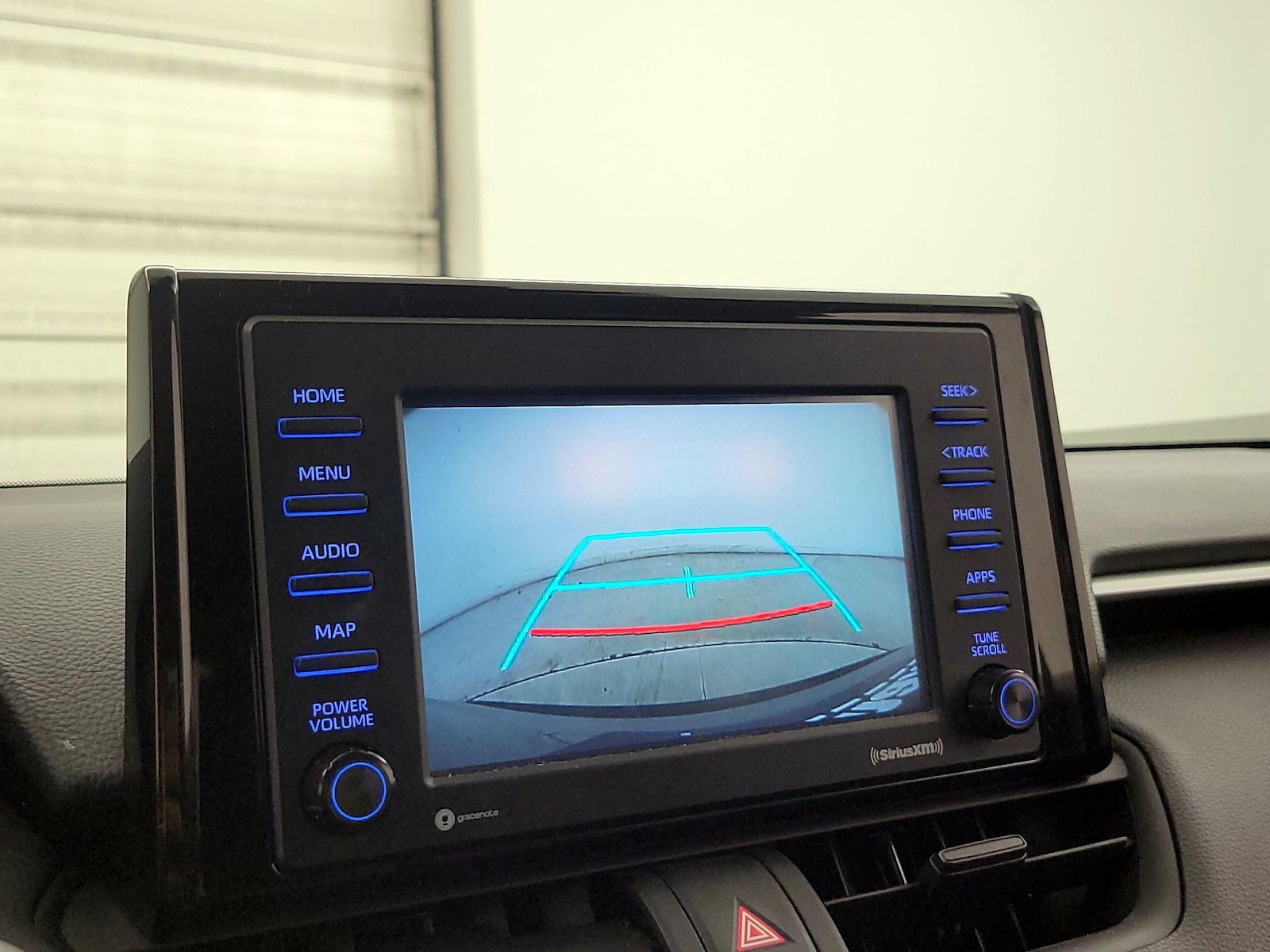 2022 Toyota RAV4 XLE - Photo 15