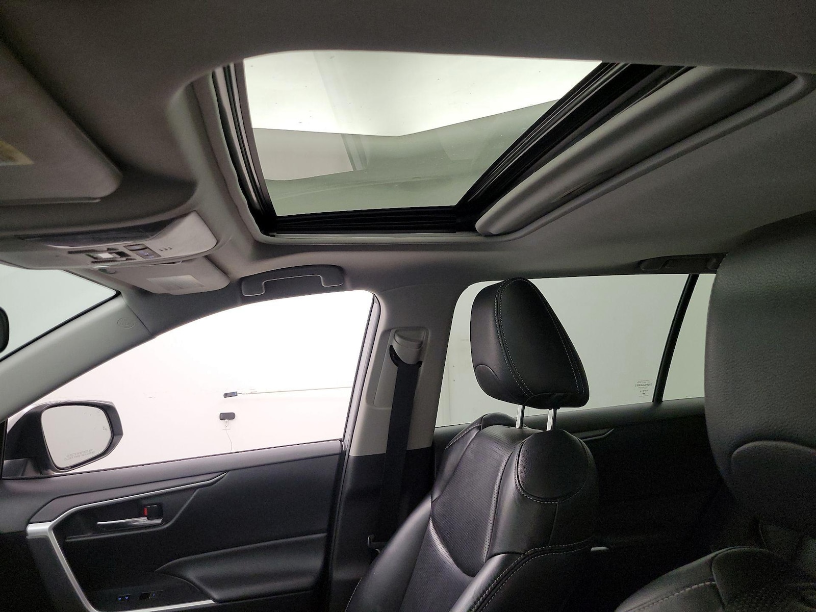 2022 Toyota RAV4 XLE - Photo 20
