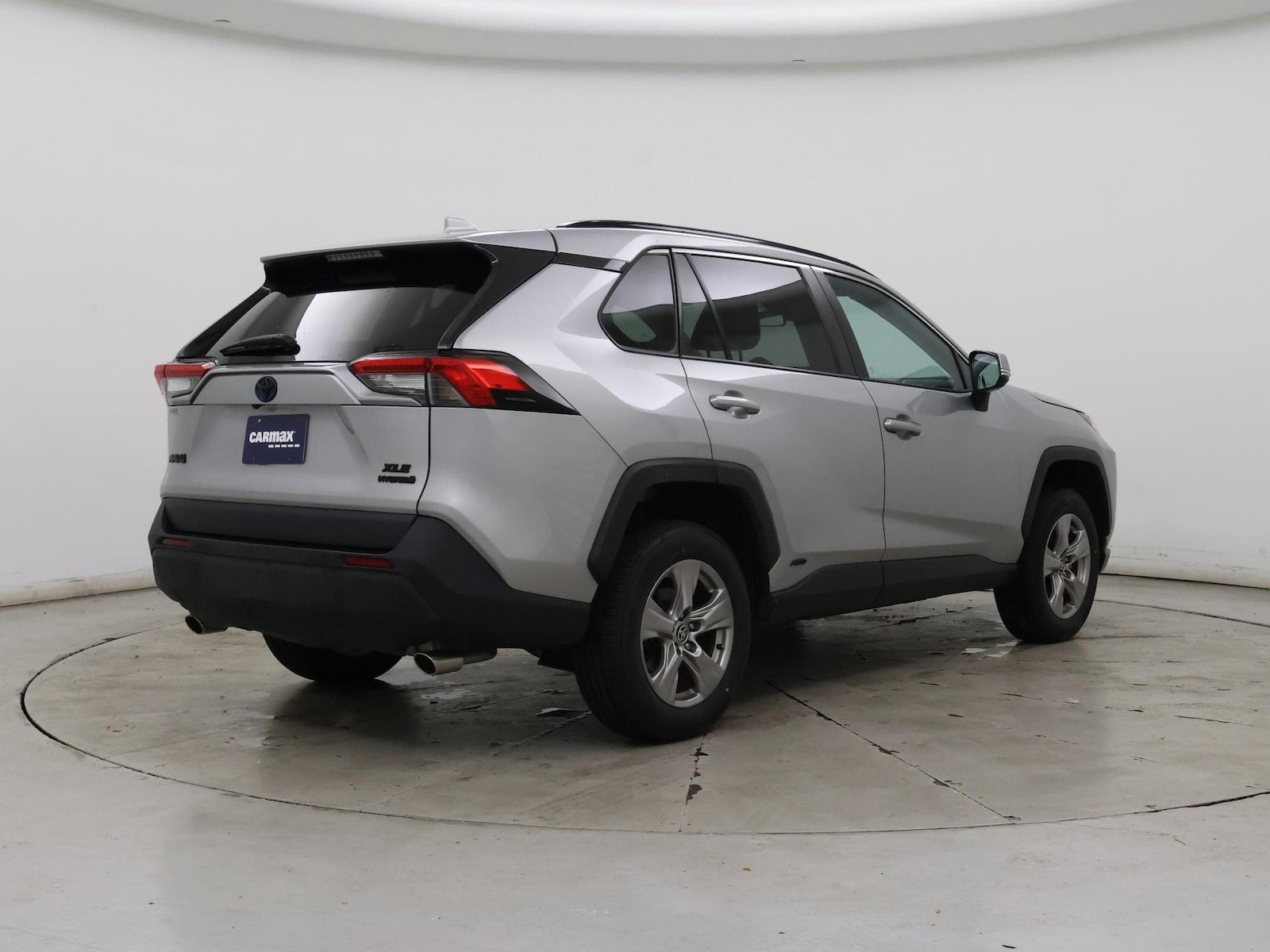 2022 Toyota RAV4 XLE - Photo 9