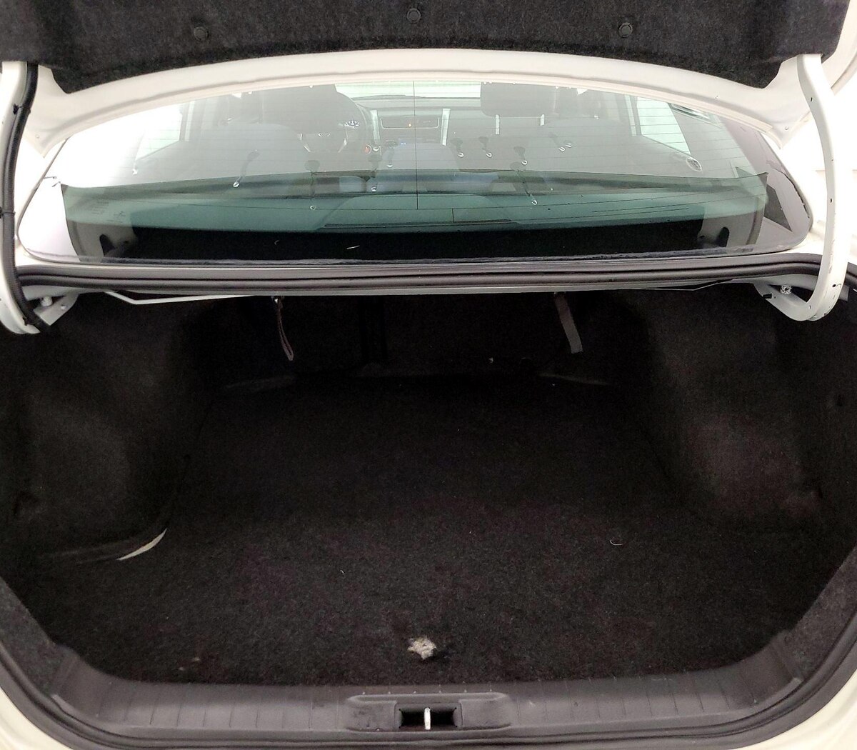 Trunk/Cargo (Seats Up)