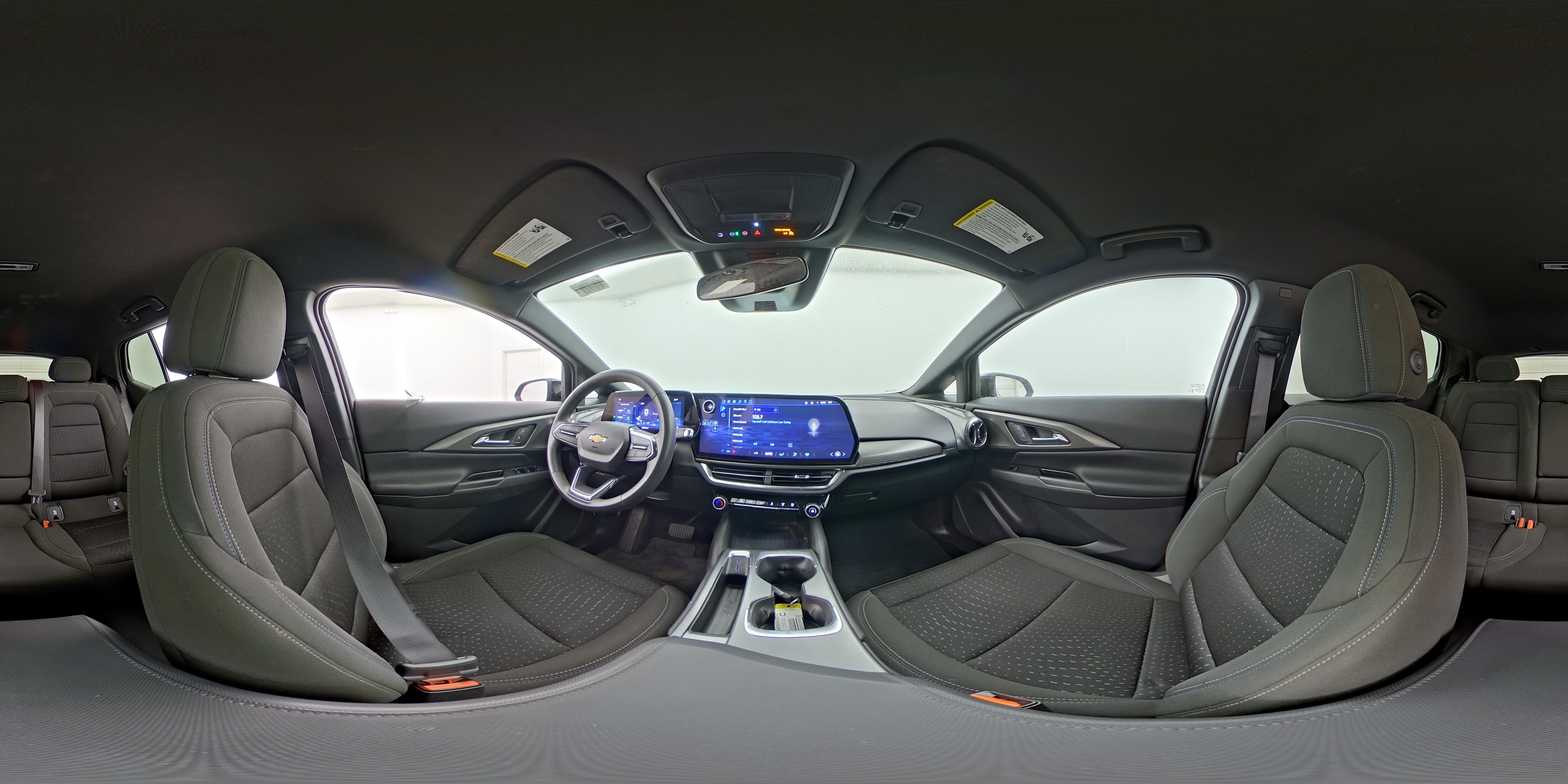 2025 Chevrolet Equinox EV LT - Photo 25