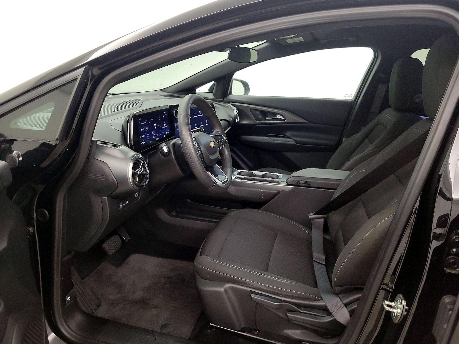 2025 Chevrolet Equinox EV LT - Photo 12