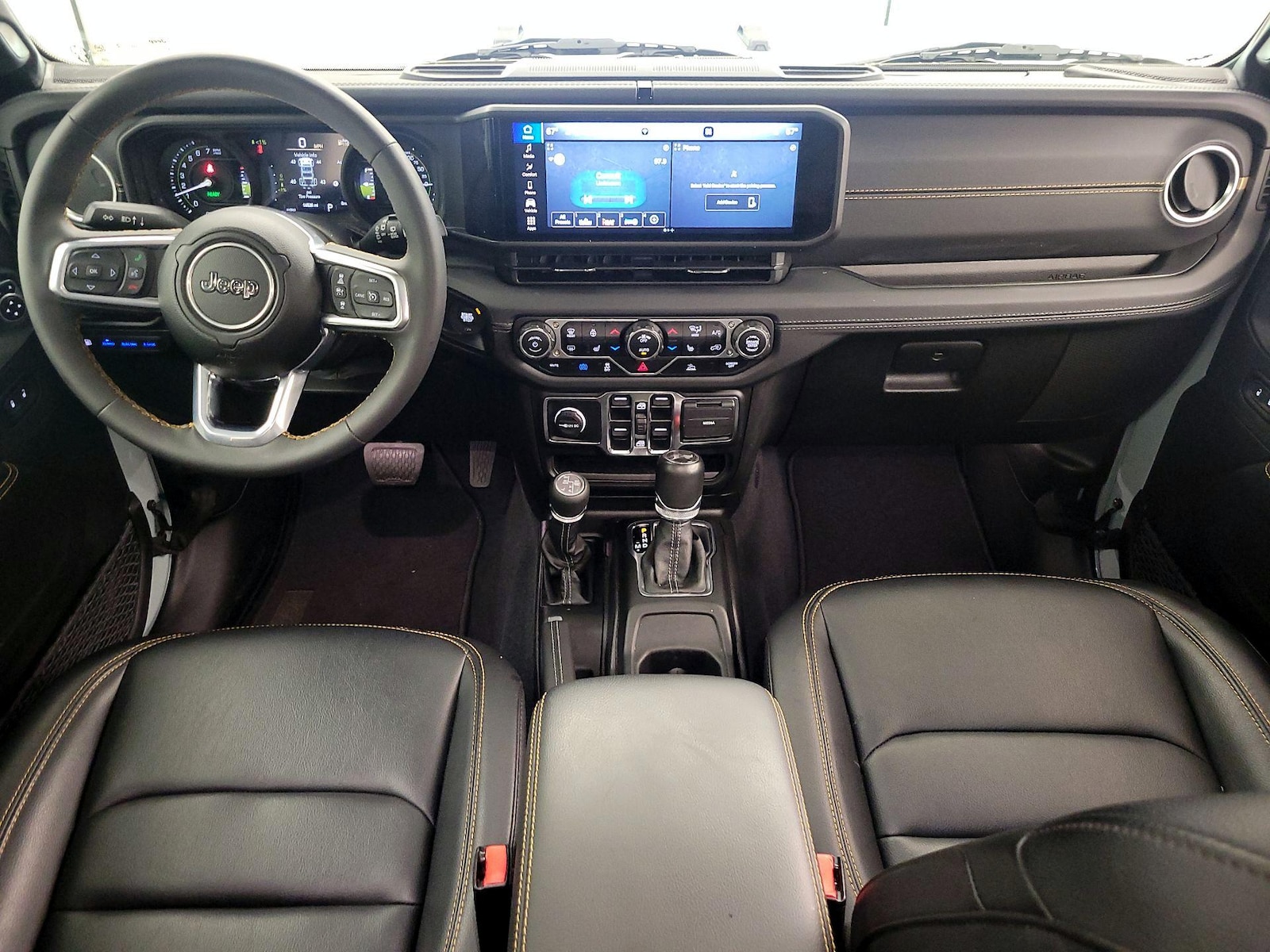 Apple CarPlay® & Android Auto™