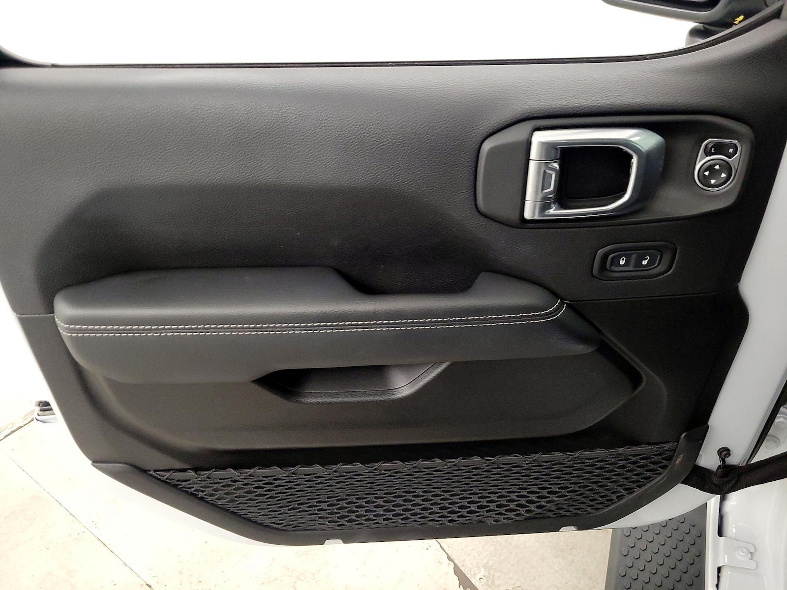 2023 Jeep Wrangler 4xe Sahara 4XE - Photo 13