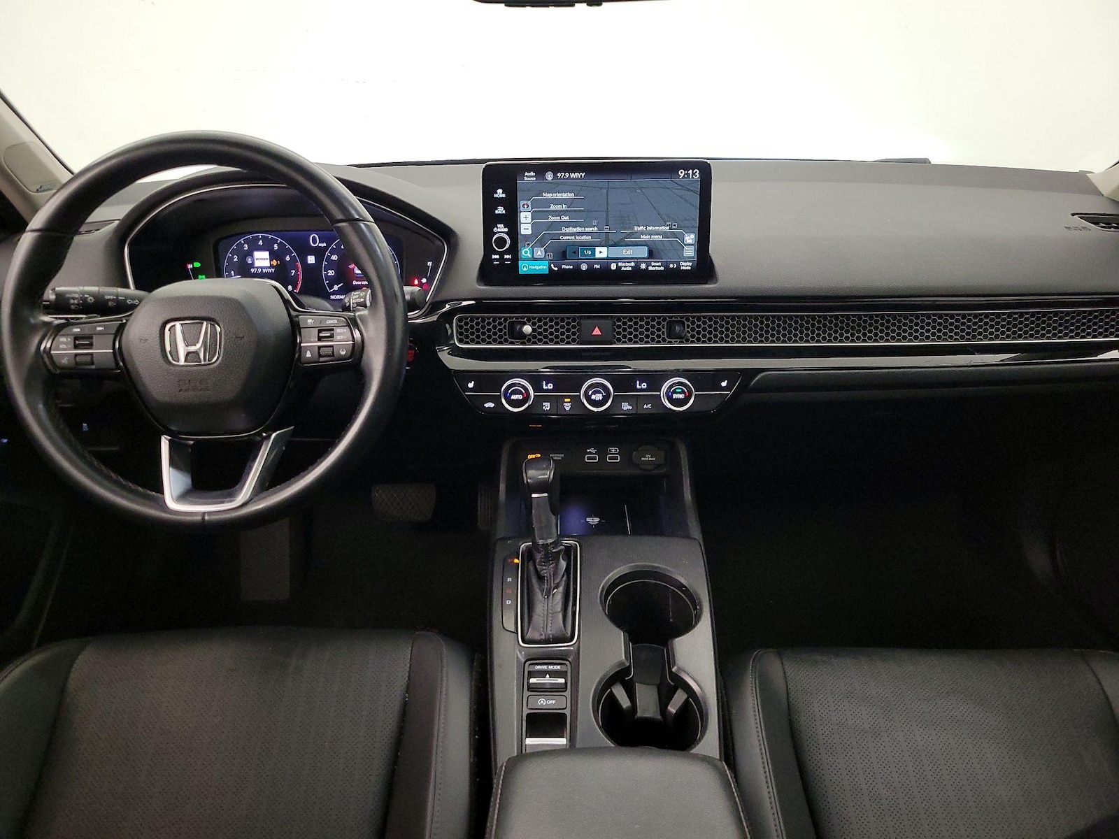 2022 Honda Civic Touring - Photo 10