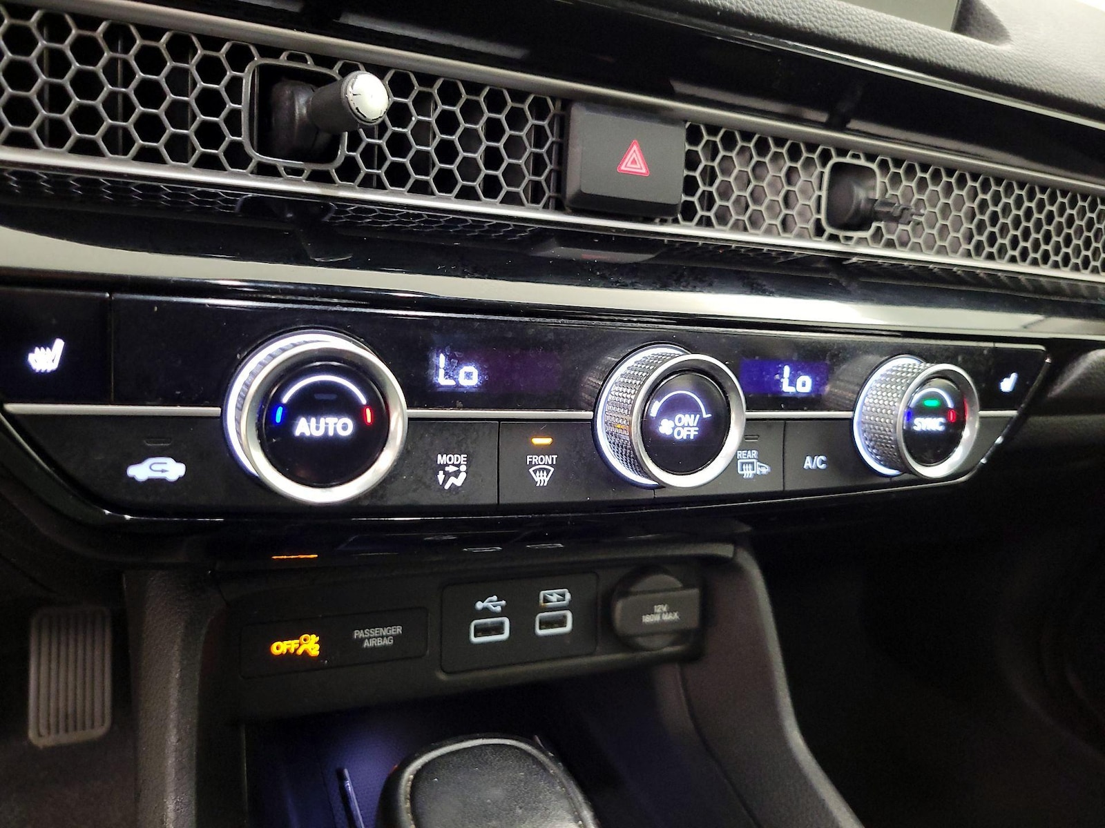 2022 Honda Civic Touring - Photo 18