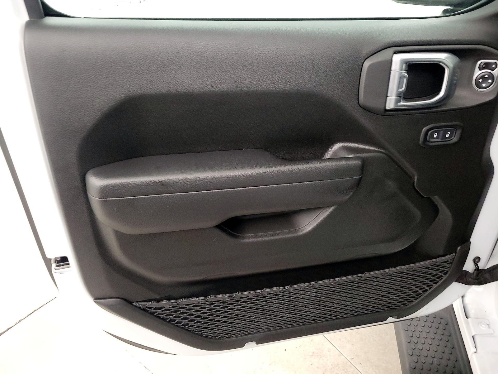 2024 Jeep Wrangler 4xe Willys 4XE - Photo 13