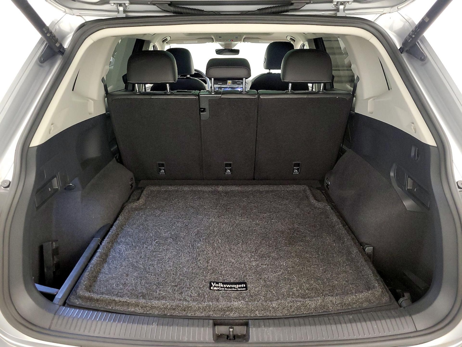 2022 Volkswagen Tiguan SE - Photo 22