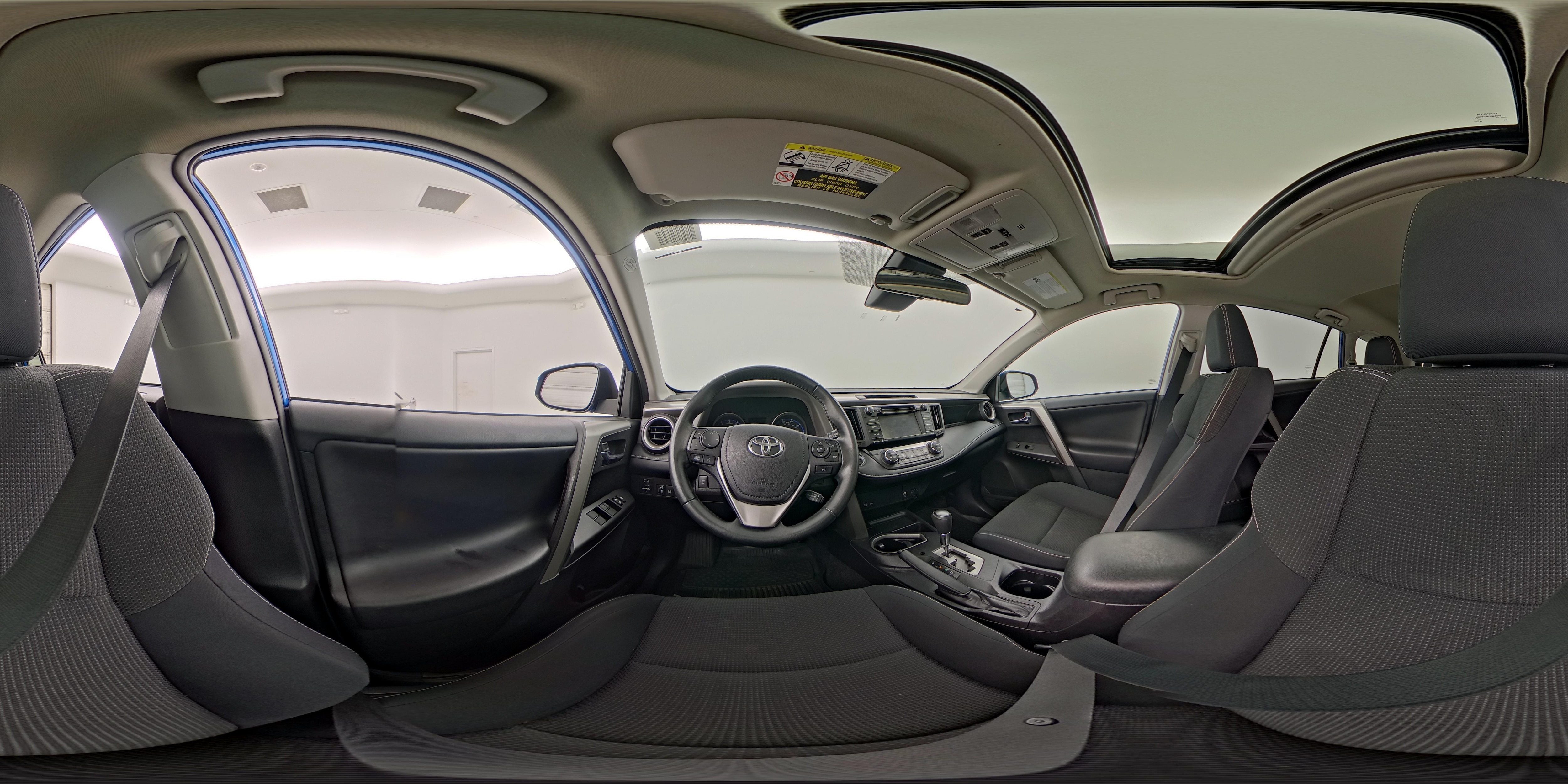 2018 Toyota RAV4 XLE - Photo 28