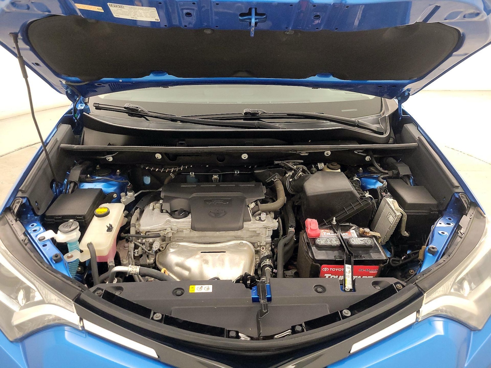 2018 Toyota RAV4 XLE - Photo 24