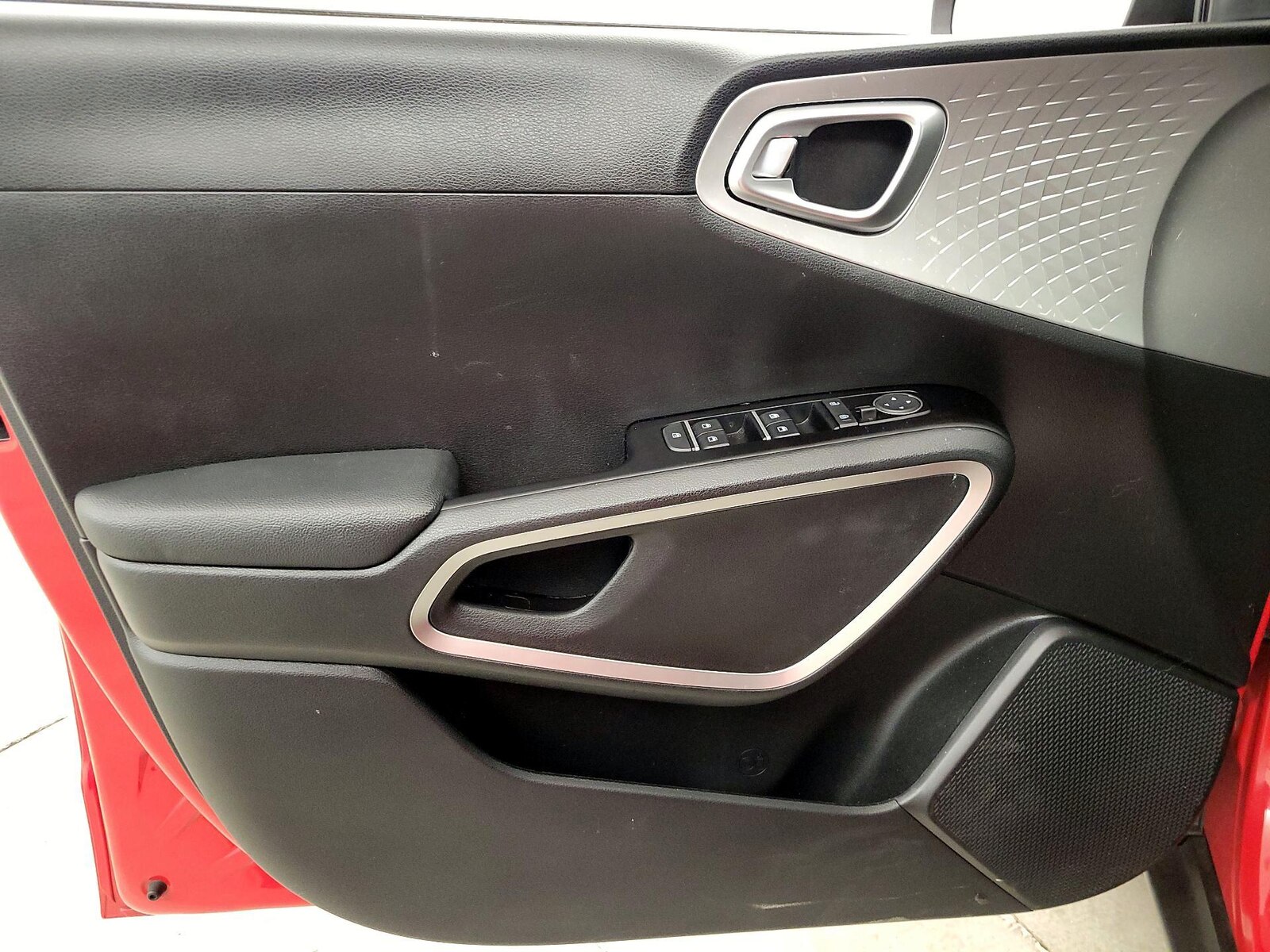 2023 Kia Soul LX - Photo 13