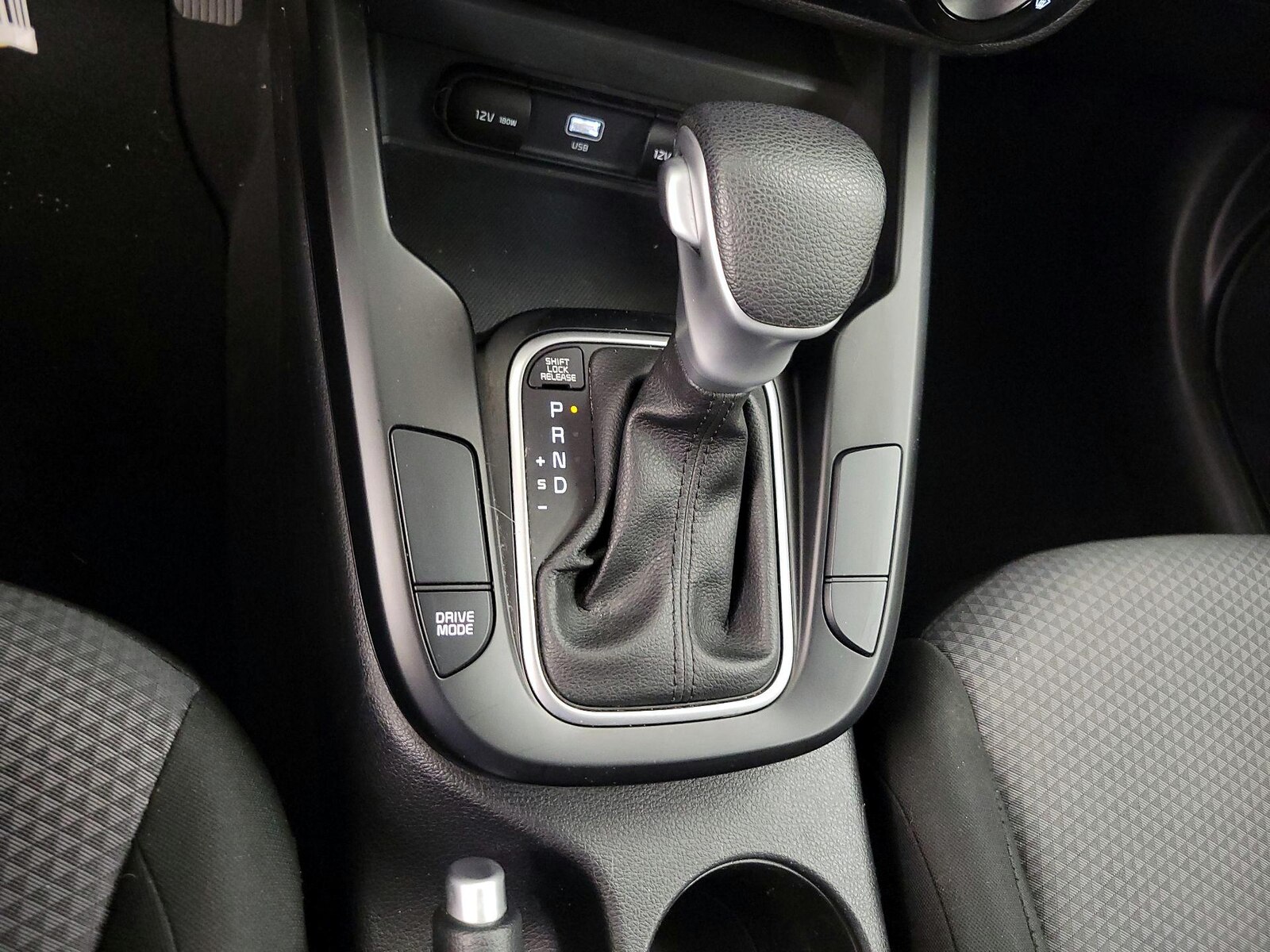 2023 Kia Soul LX - Photo 18