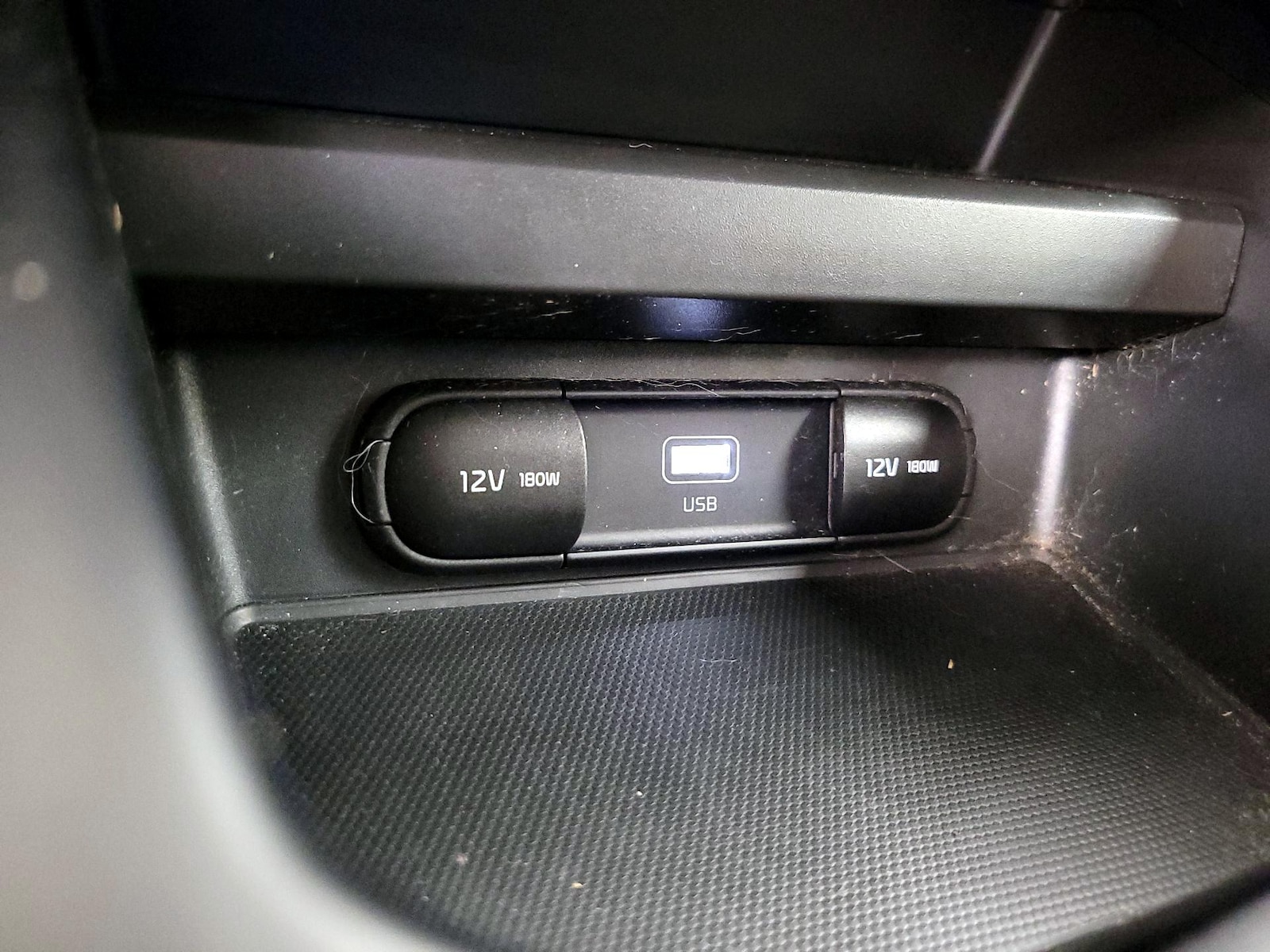 2023 Kia Soul LX - Photo 19