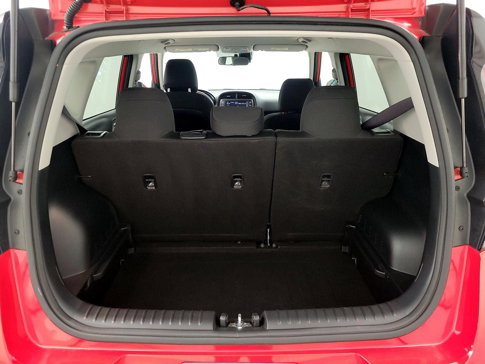 2023 Kia Soul LX - Photo 21