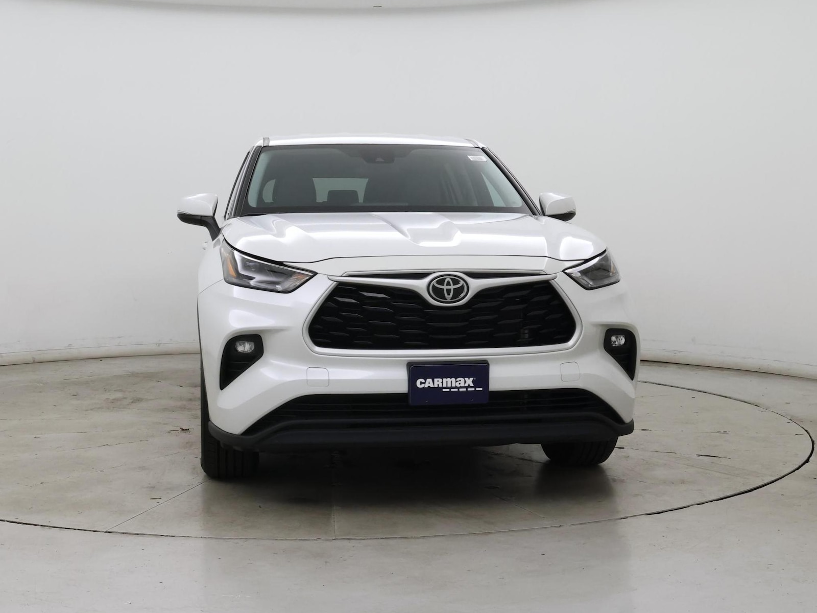 2022 Toyota Highlander LE - Photo 6