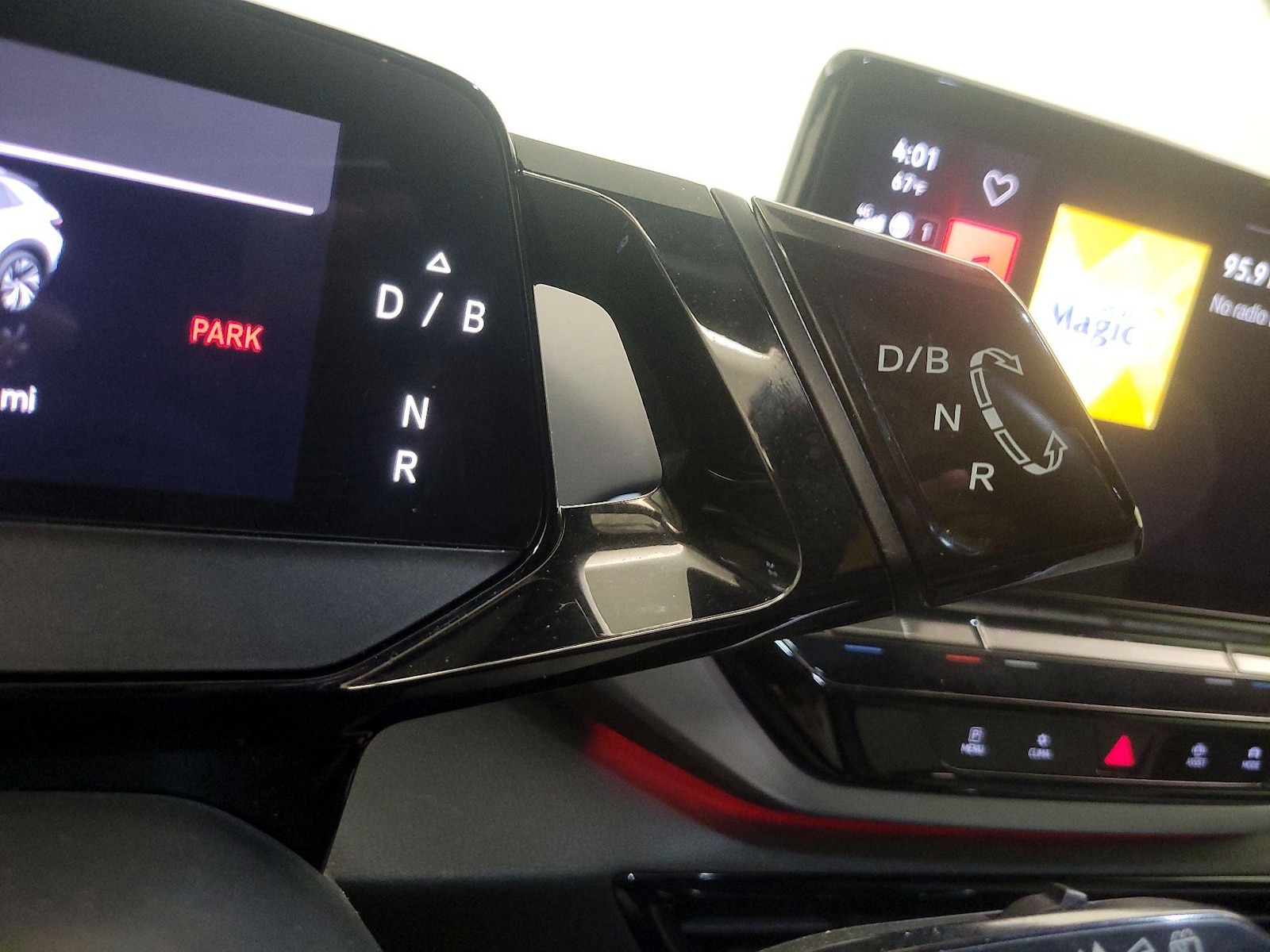 2023 Volkswagen ID.4 PRO - Photo 17