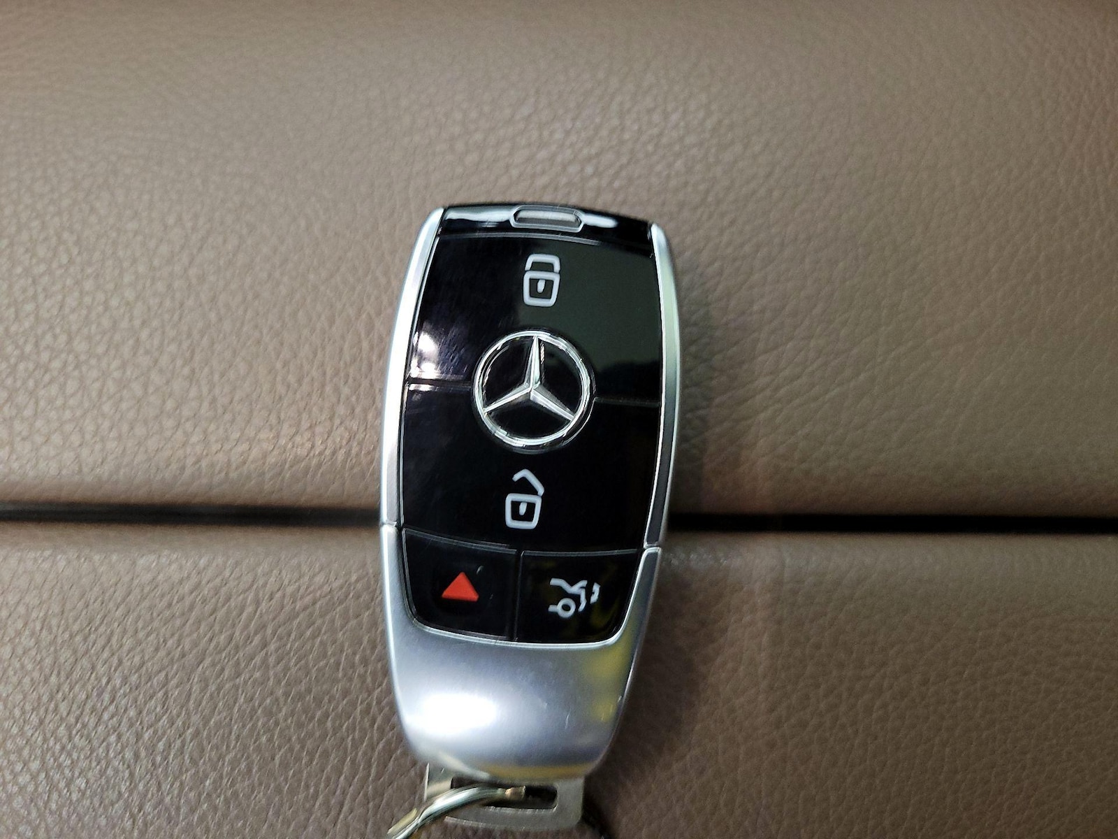 2021 Mercedes-Benz E-Class E350 - Photo 28