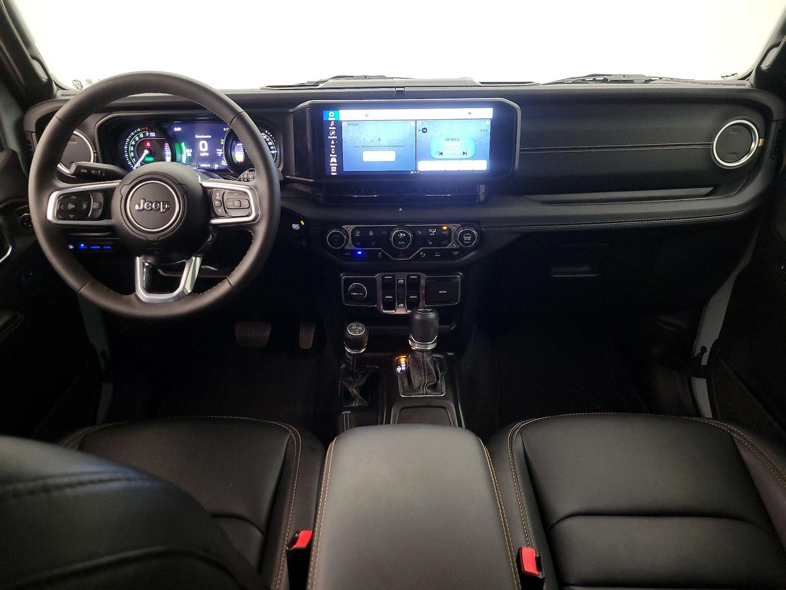 Apple CarPlay® & Android Auto™