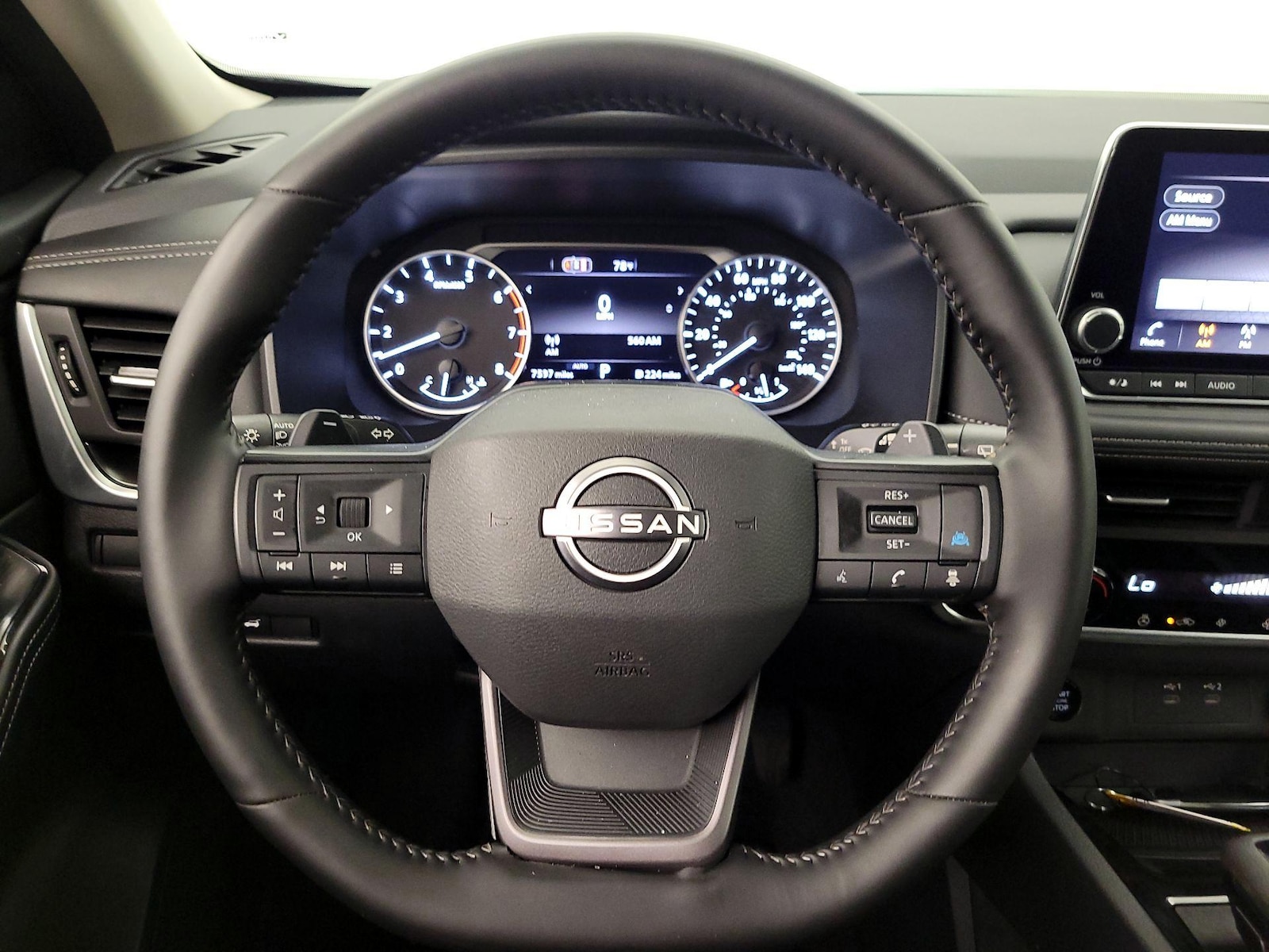 2026 Nissan Rogue SV - Photo 11
