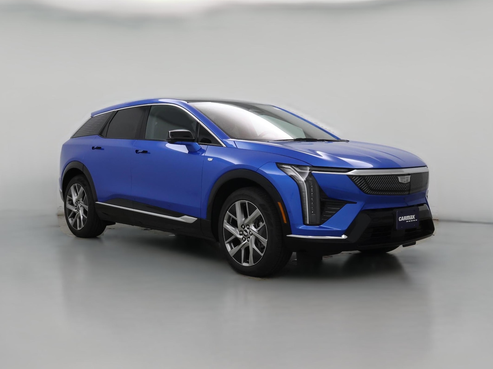 2025 Cadillac OPTIQ Luxury 1