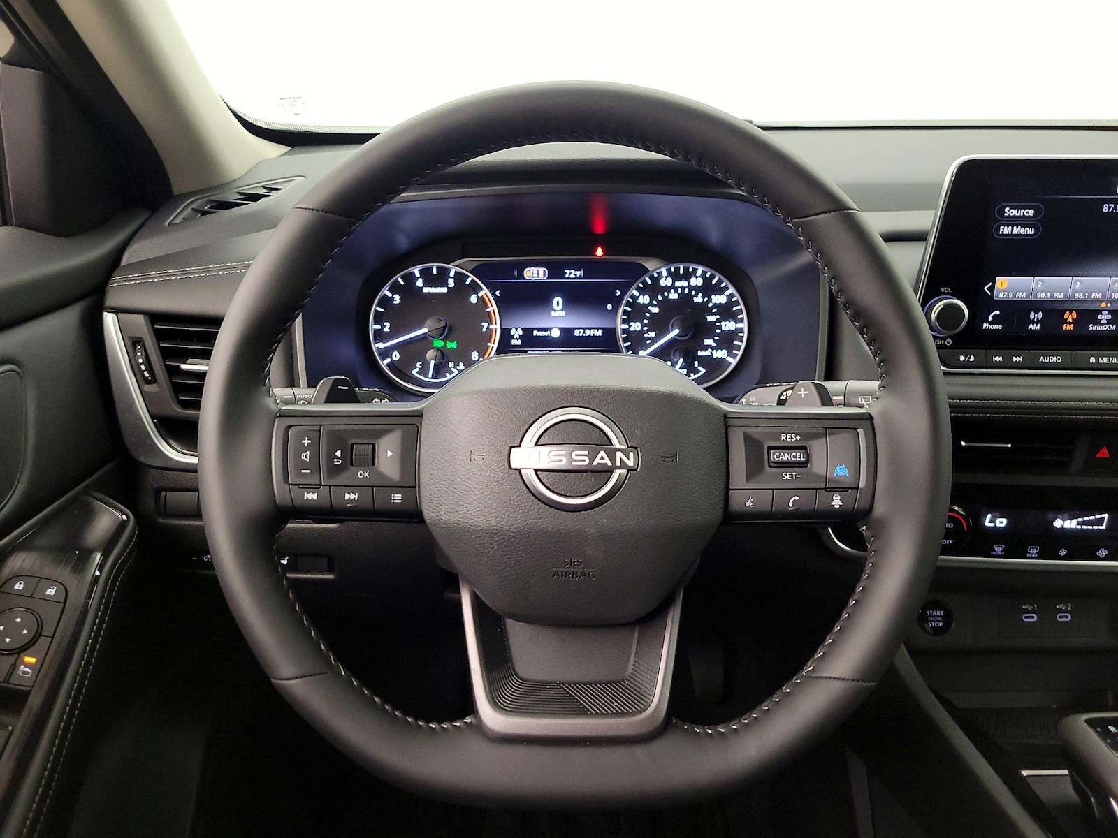 2026 Nissan Rogue SV - Photo 11