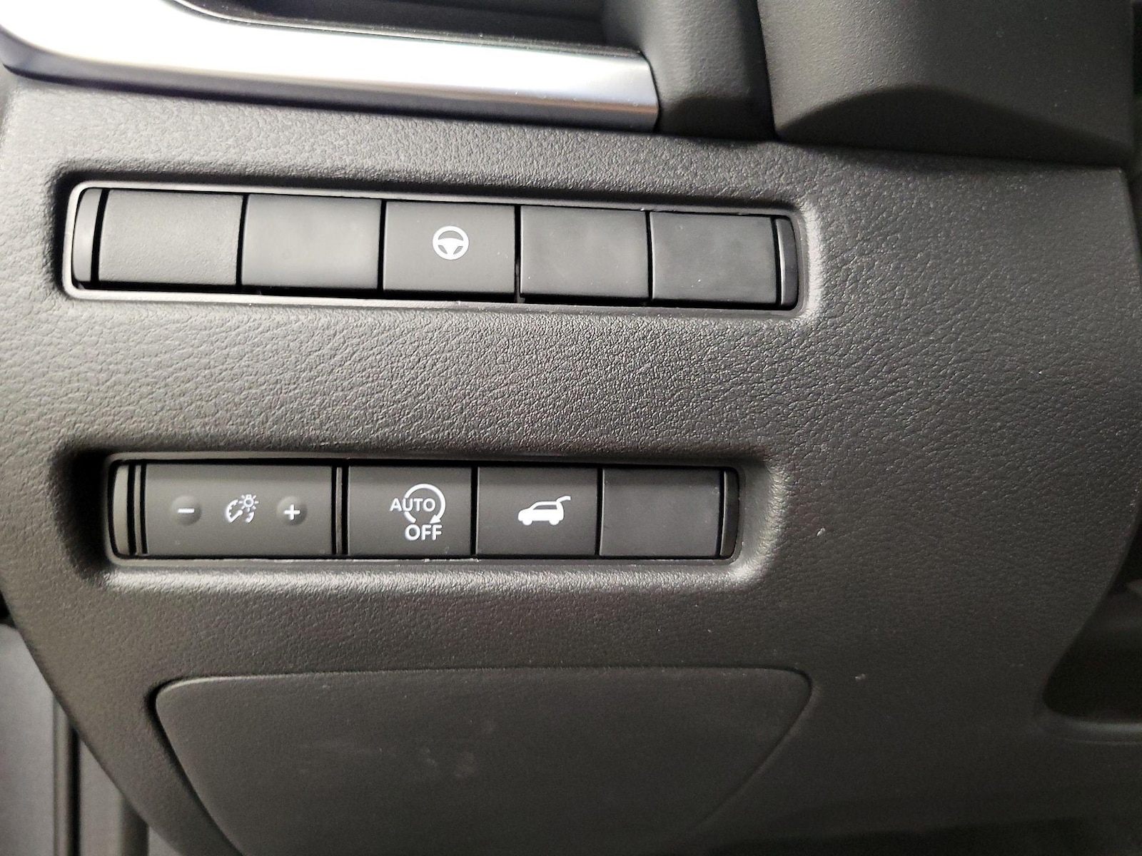 2026 Nissan Rogue SV - Photo 14