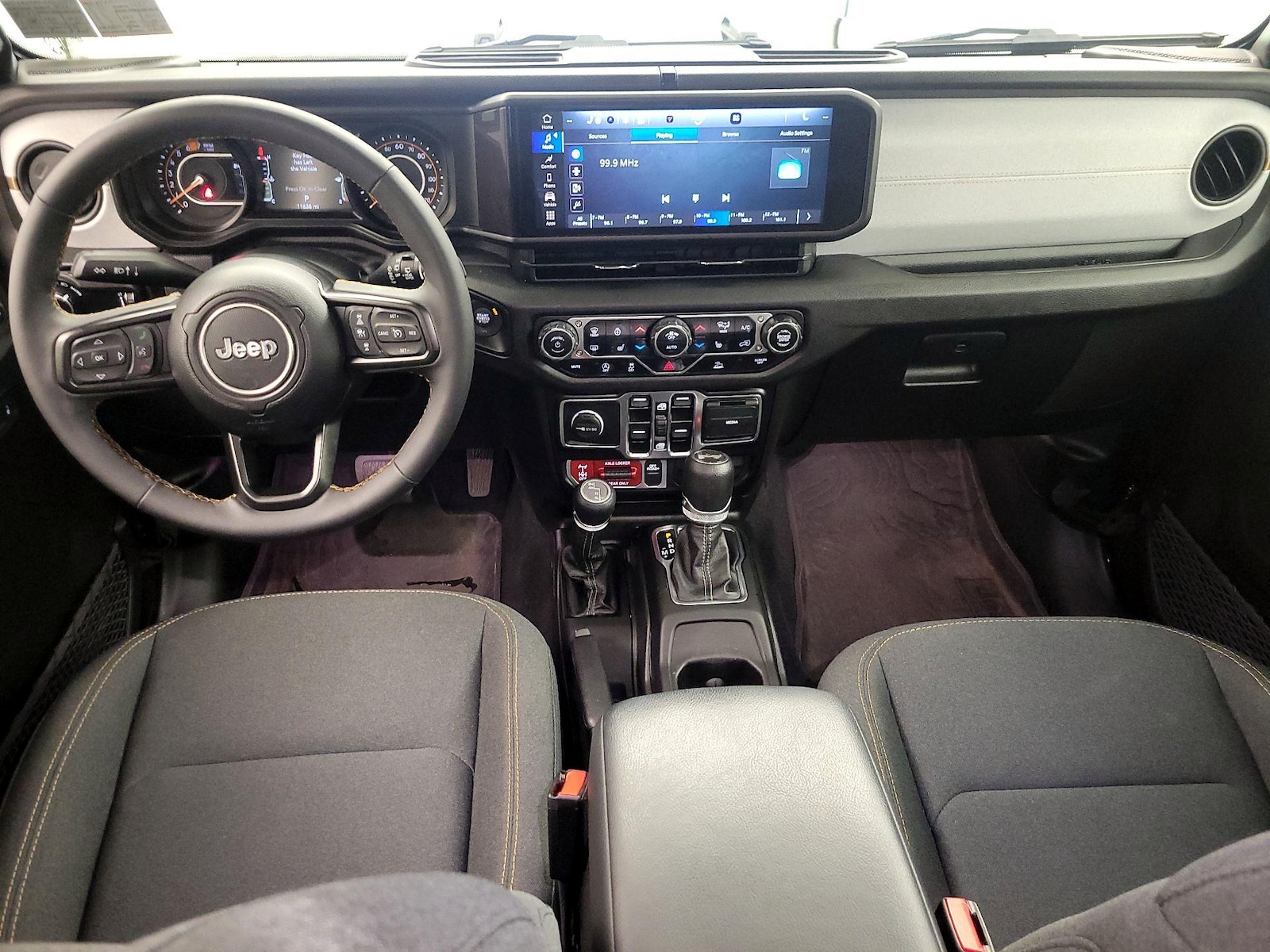 Apple CarPlay® & Android Auto™