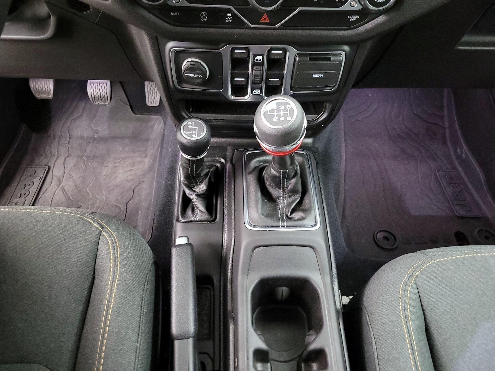 2024 Jeep Wrangler 4-Door Sport S - Photo 18
