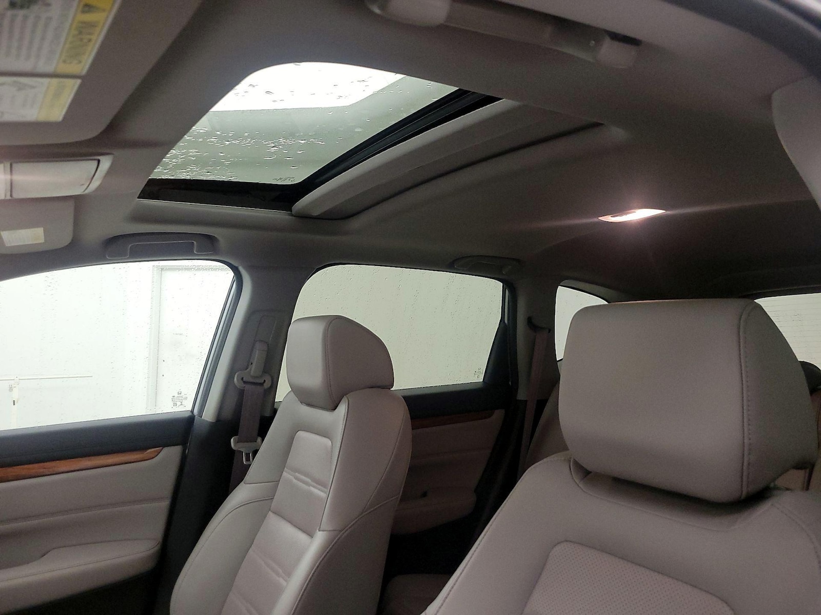 Sunroof(s) & Overhead Airbags
