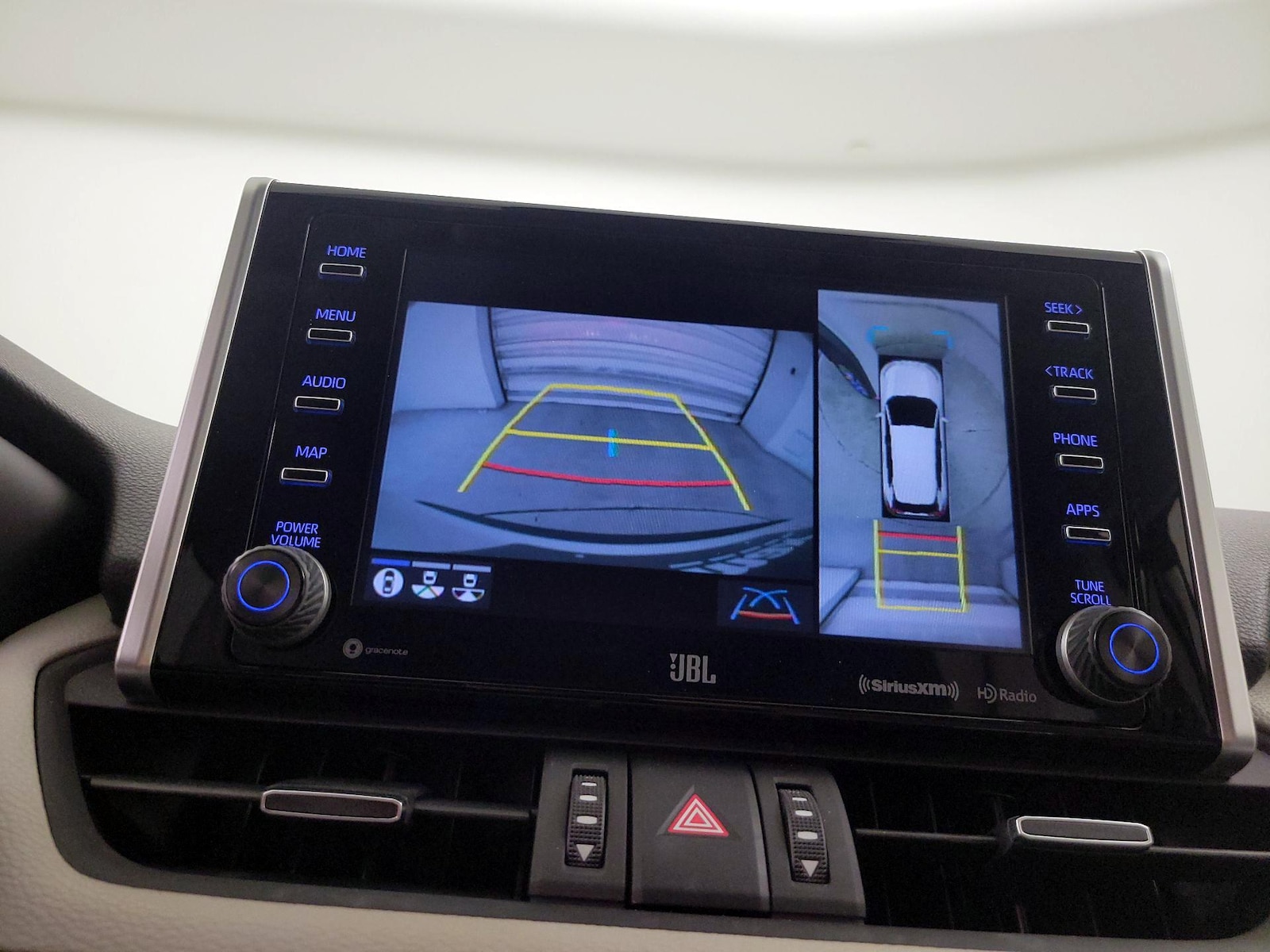 2019 Toyota RAV4 Limited - Photo 16