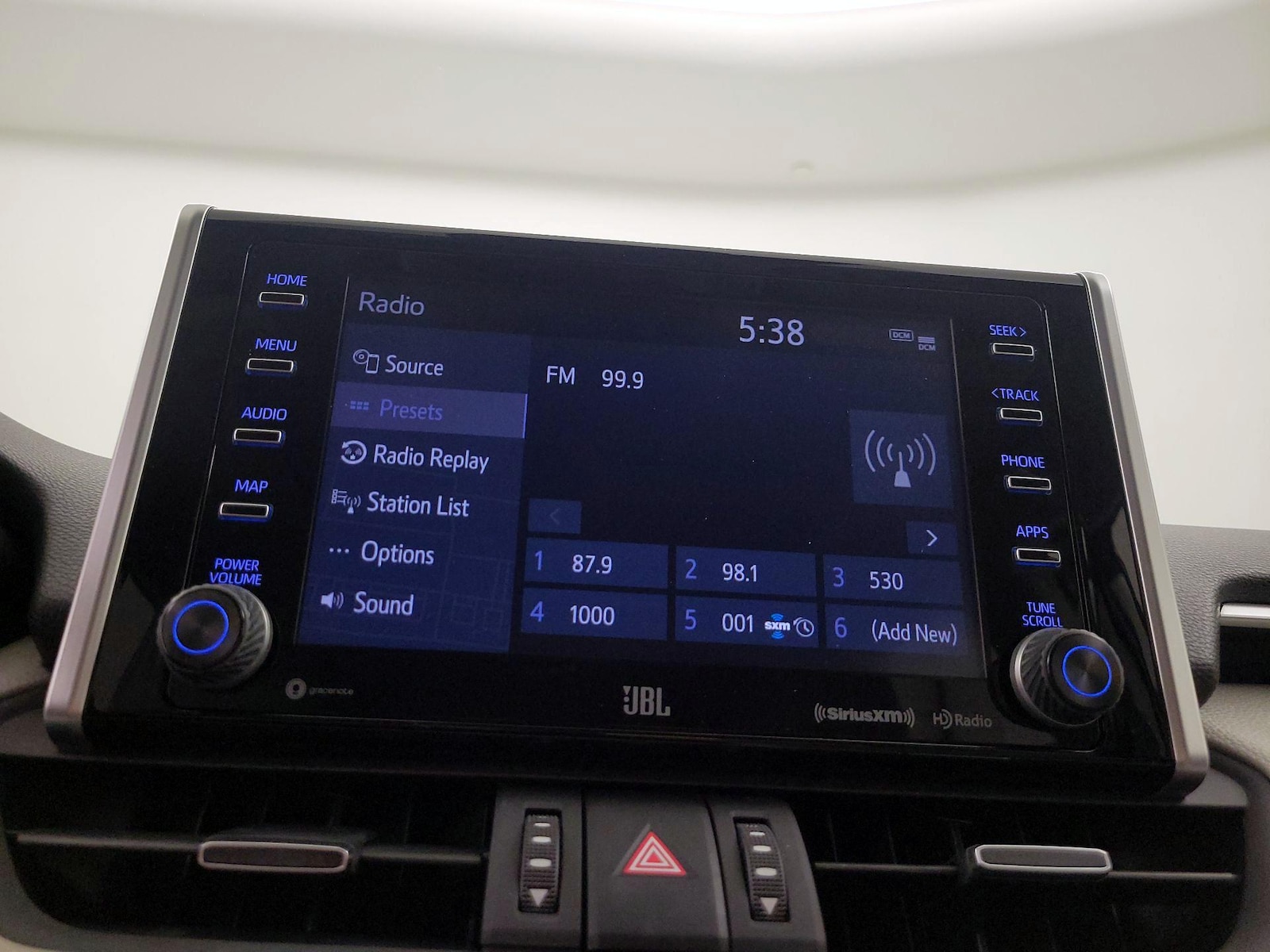 2019 Toyota RAV4 Limited - Photo 17