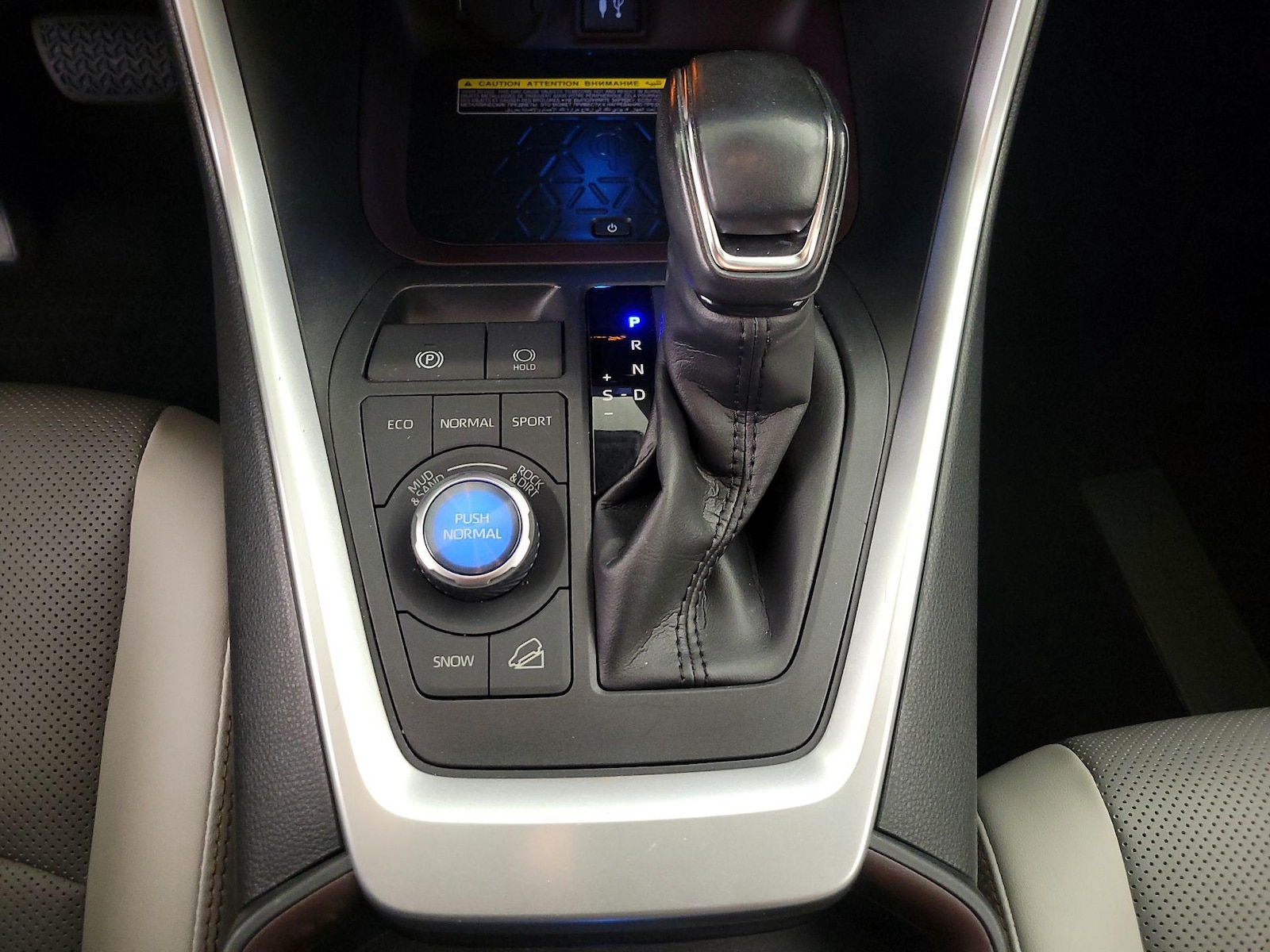 2019 Toyota RAV4 Limited - Photo 19