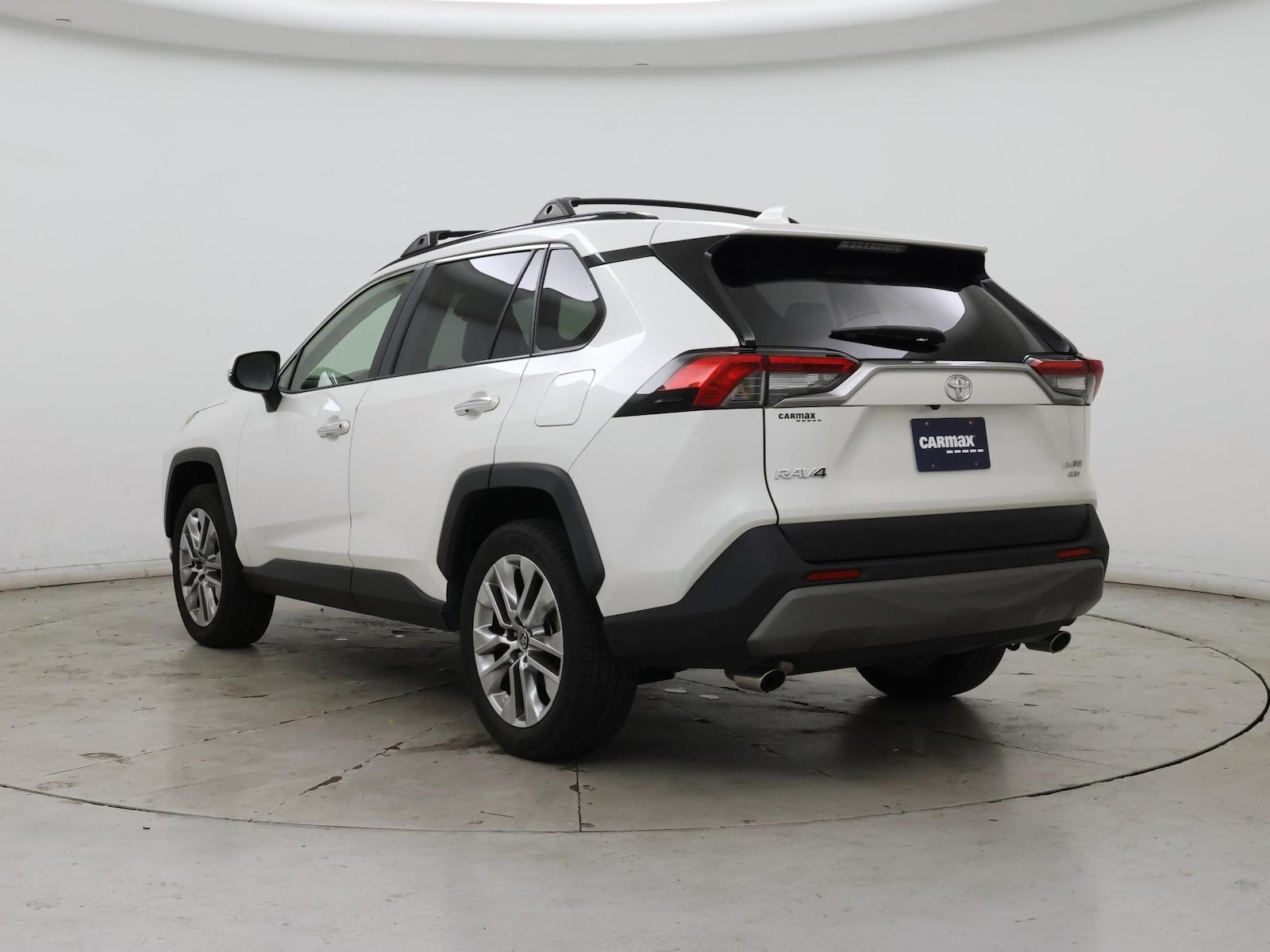 2019 Toyota RAV4 Limited - Photo 3