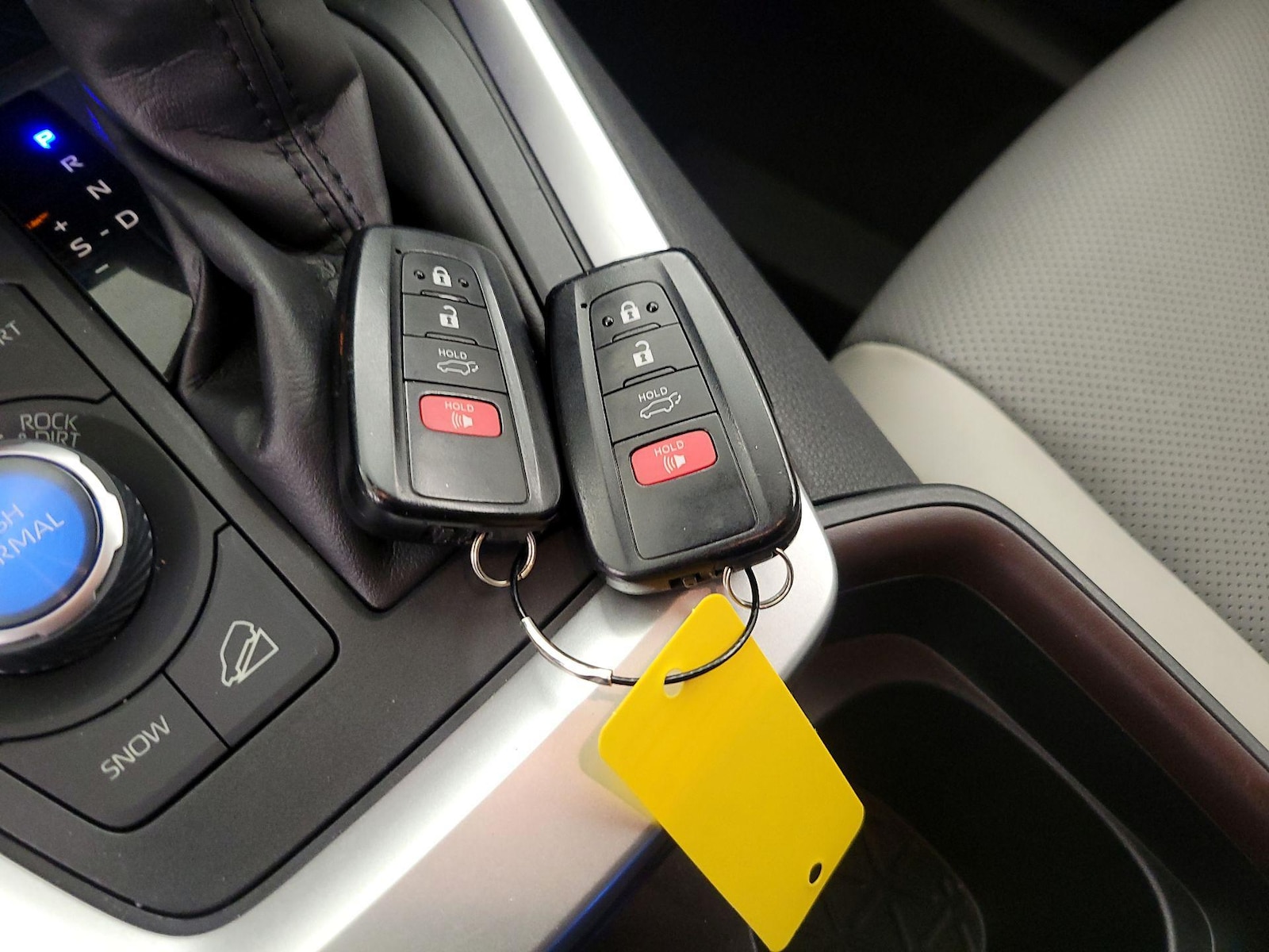 2019 Toyota RAV4 Limited - Photo 25