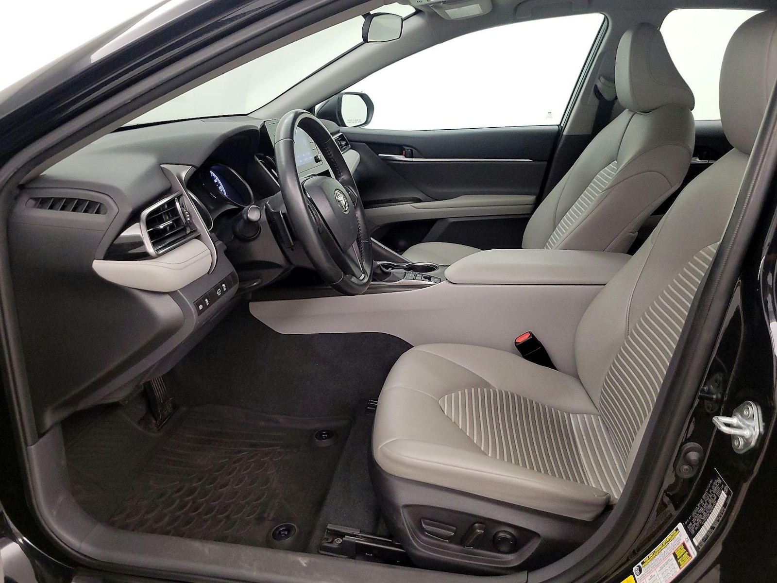 Power Seat(s) & Side Airbags