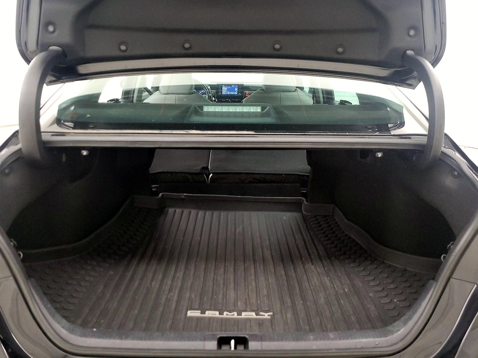 2022 Toyota Camry SE - Photo 22