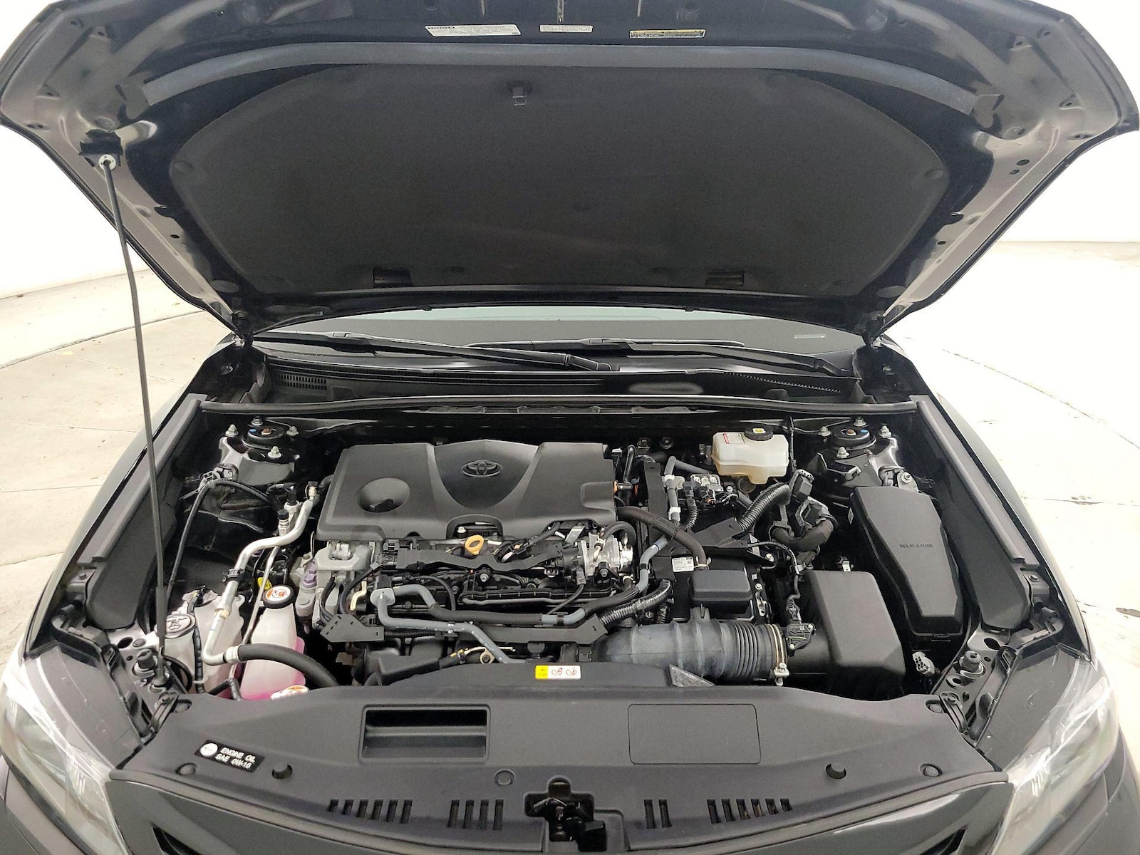 2022 Toyota Camry SE - Photo 23