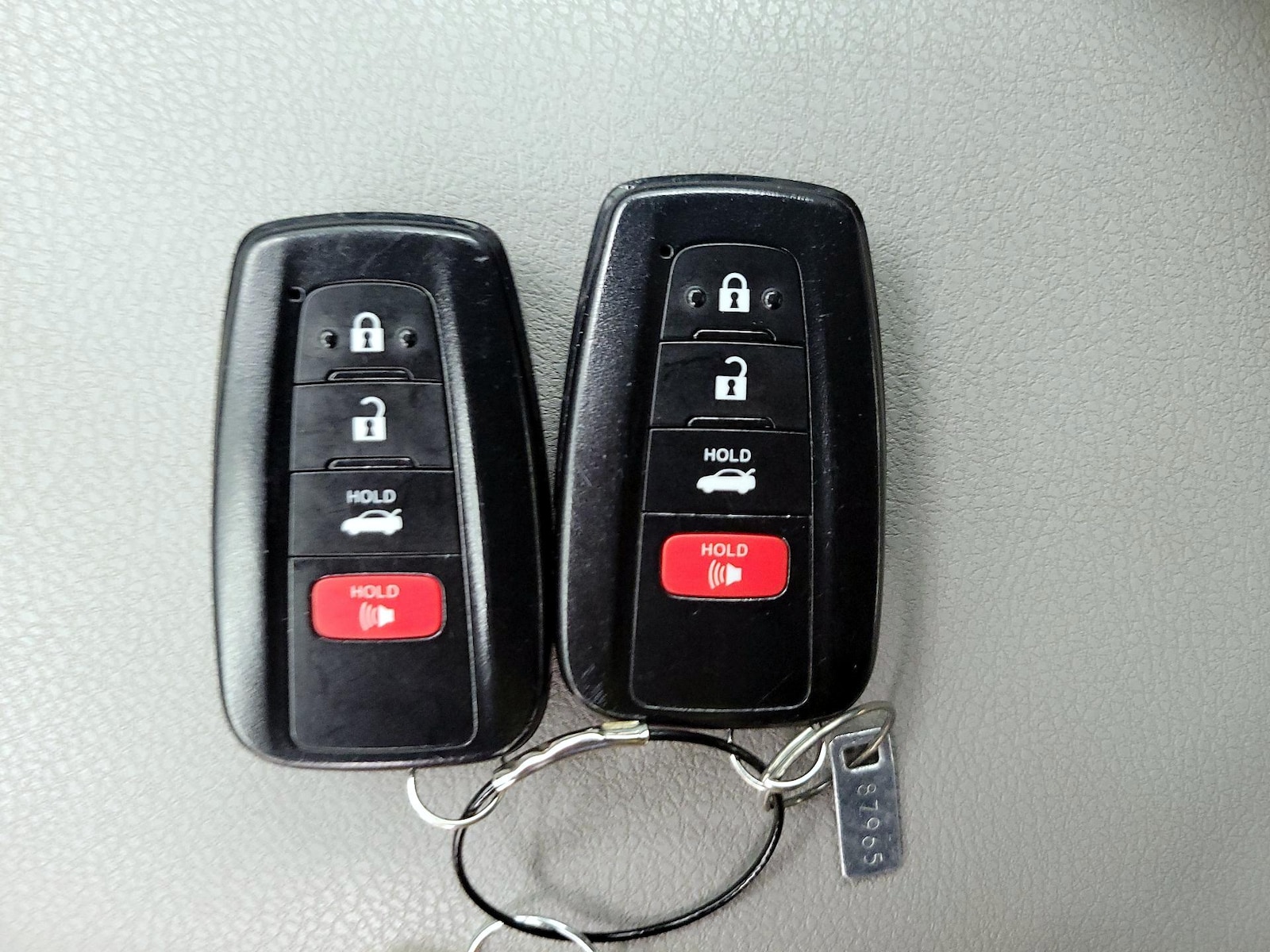 2022 Toyota Camry SE - Photo 24