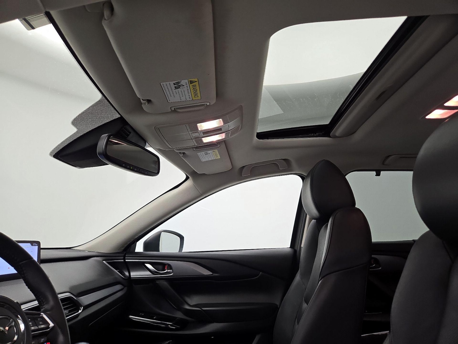 Sunroof(s) & Overhead Airbags