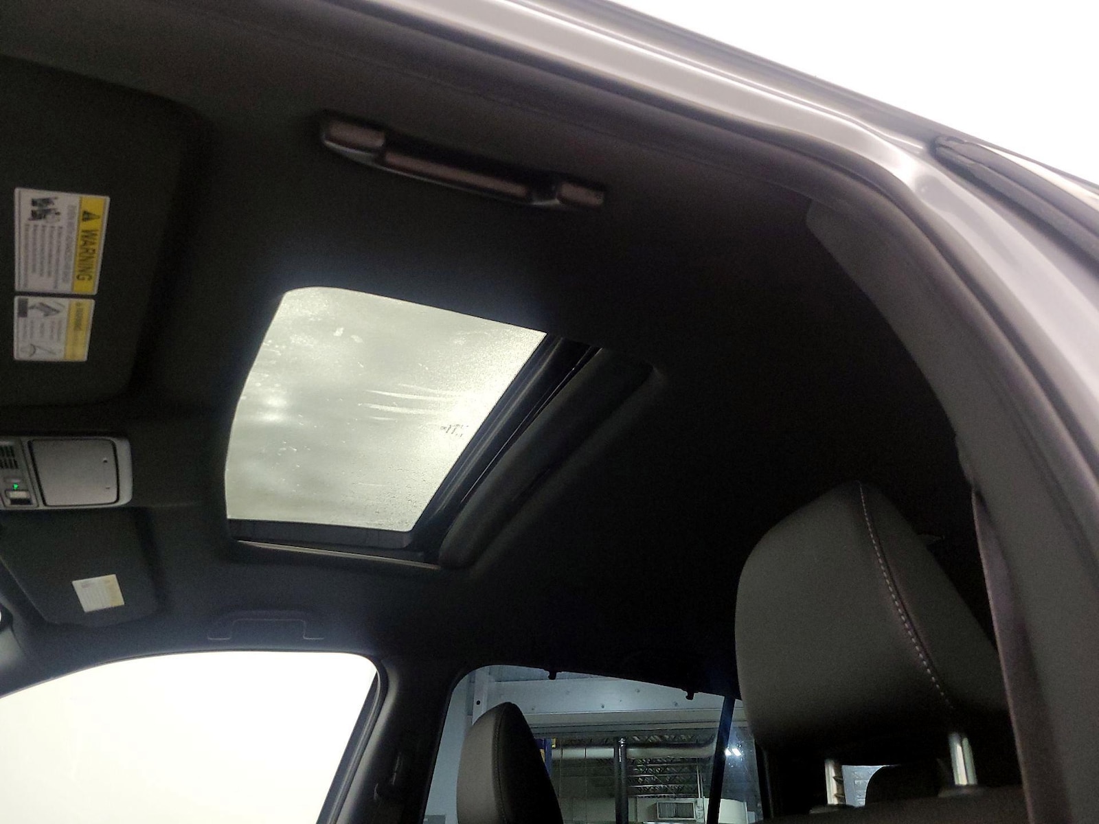 Sunroof(s) & Overhead Airbags