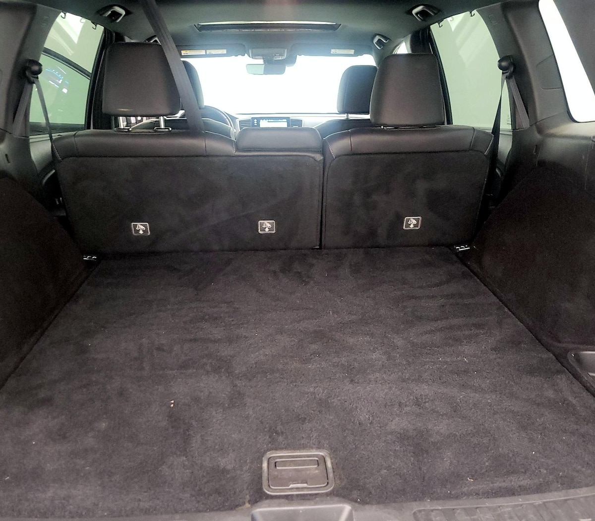 Trunk/Cargo (Seats Up)