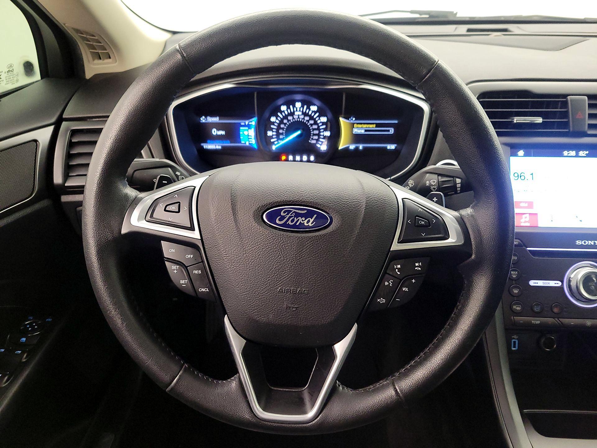 Thumbnail: 2017 Ford Fusion - 10