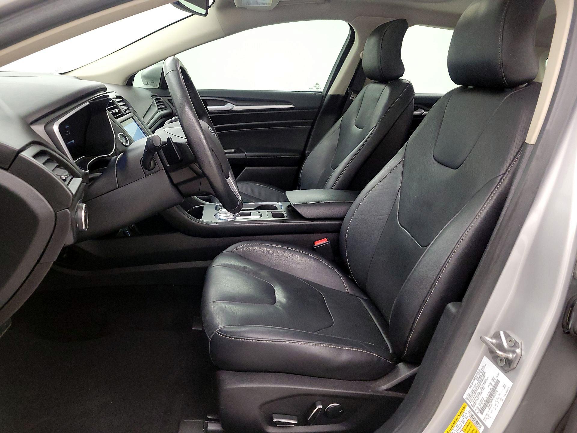 Thumbnail: 2017 Ford Fusion - 11