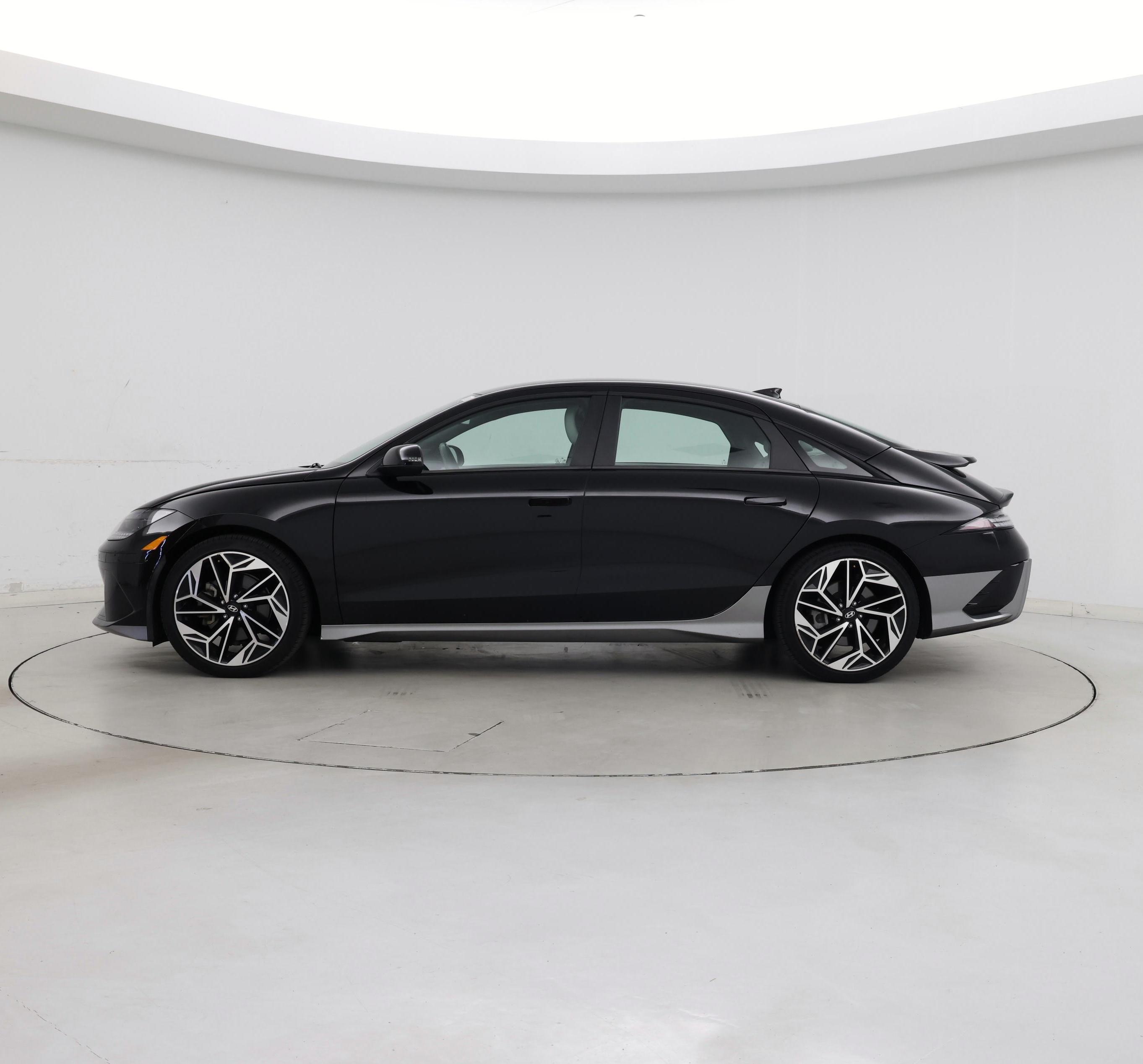 Thumbnail: 2024 Hyundai Ioniq 6 - 3